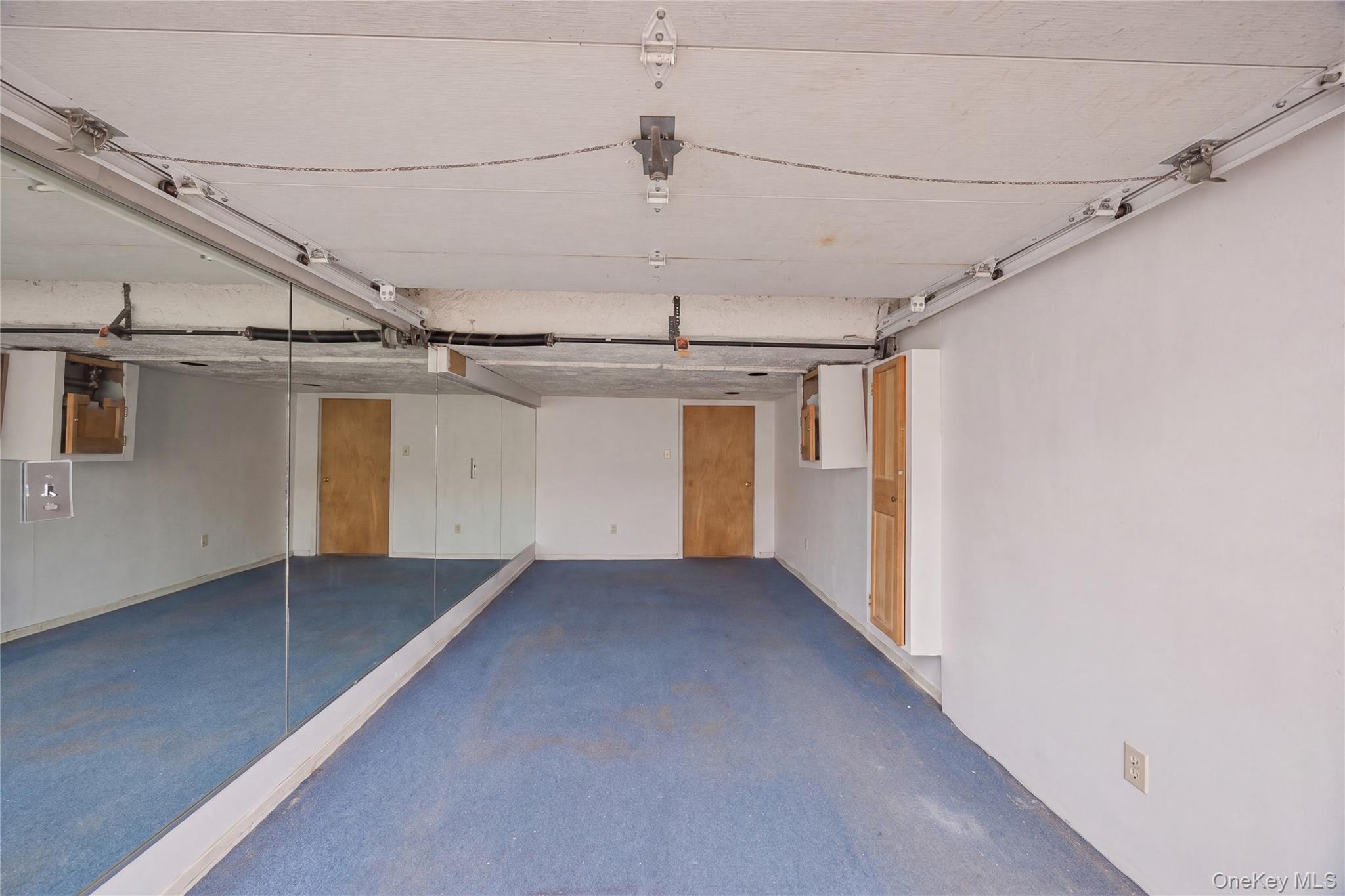 727 Hollywood Avenue Property Photo 33