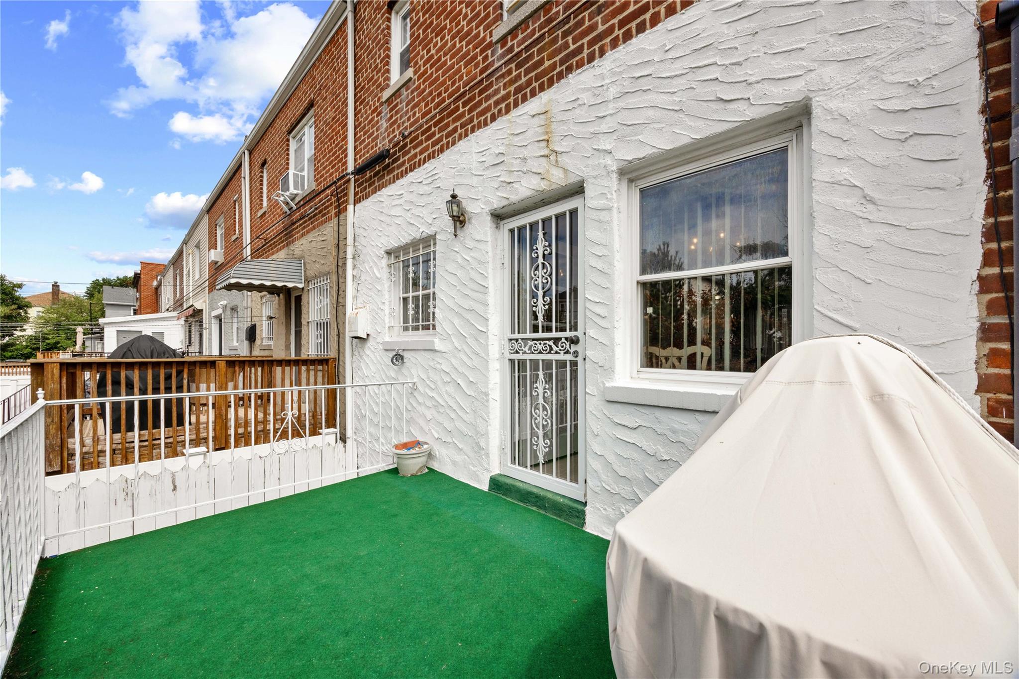 727 Hollywood Avenue Property Photo 39