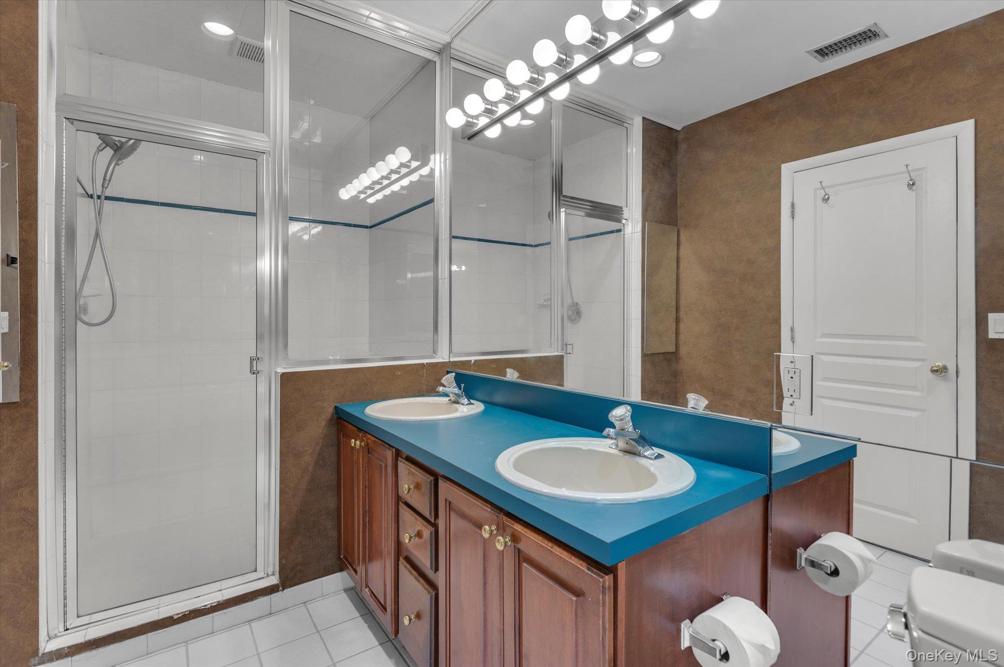 14 Insbrook Court Property Photo 17