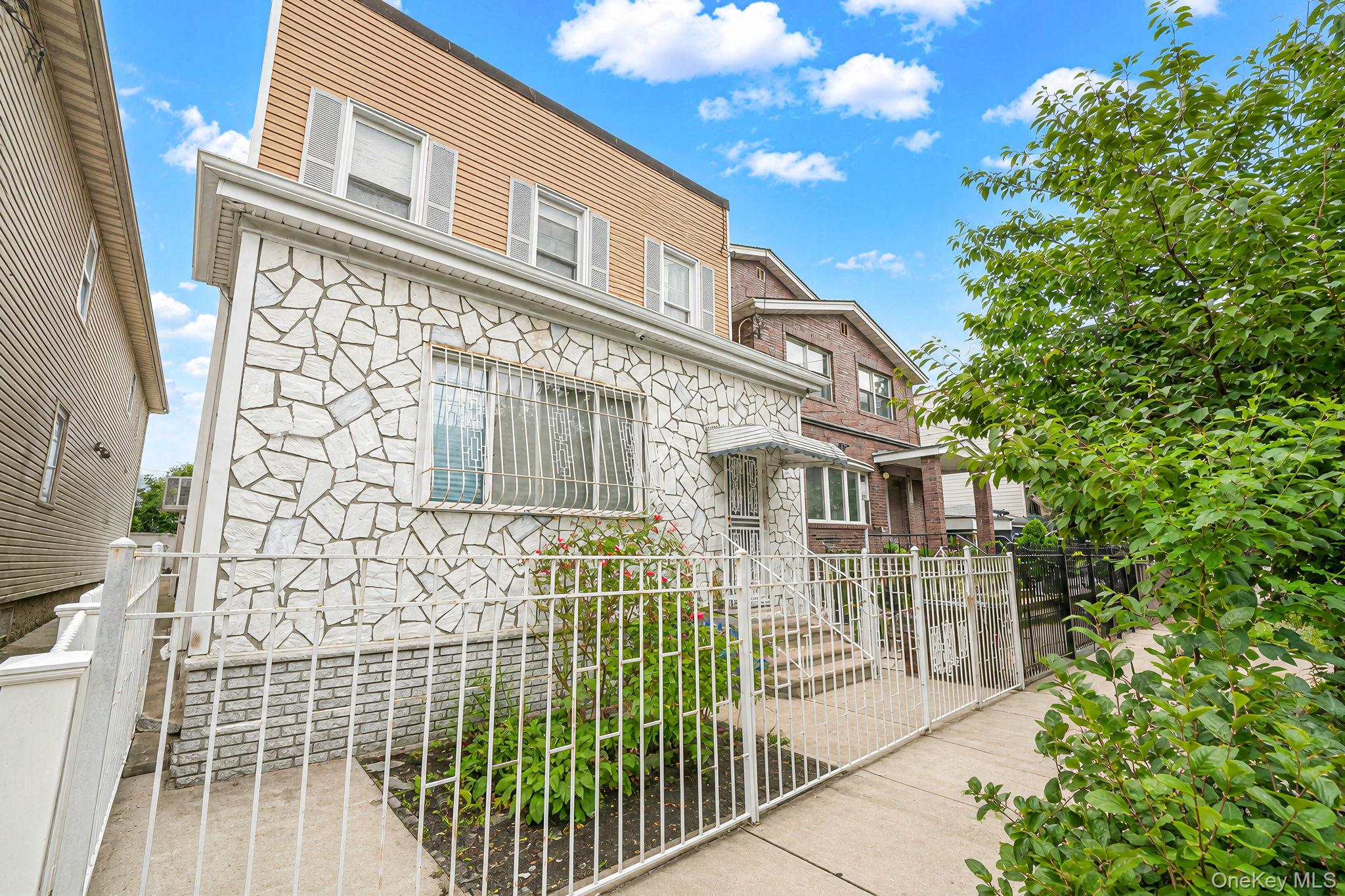 105 Hale Ave Property Photo 3