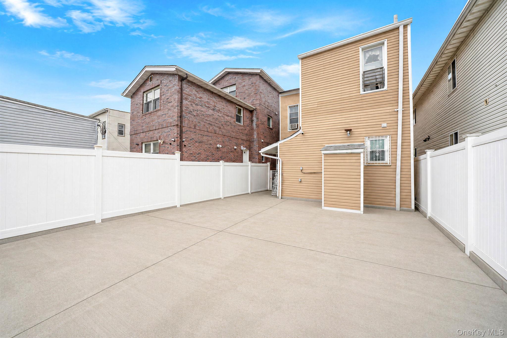 105 Hale Ave Property Photo 32