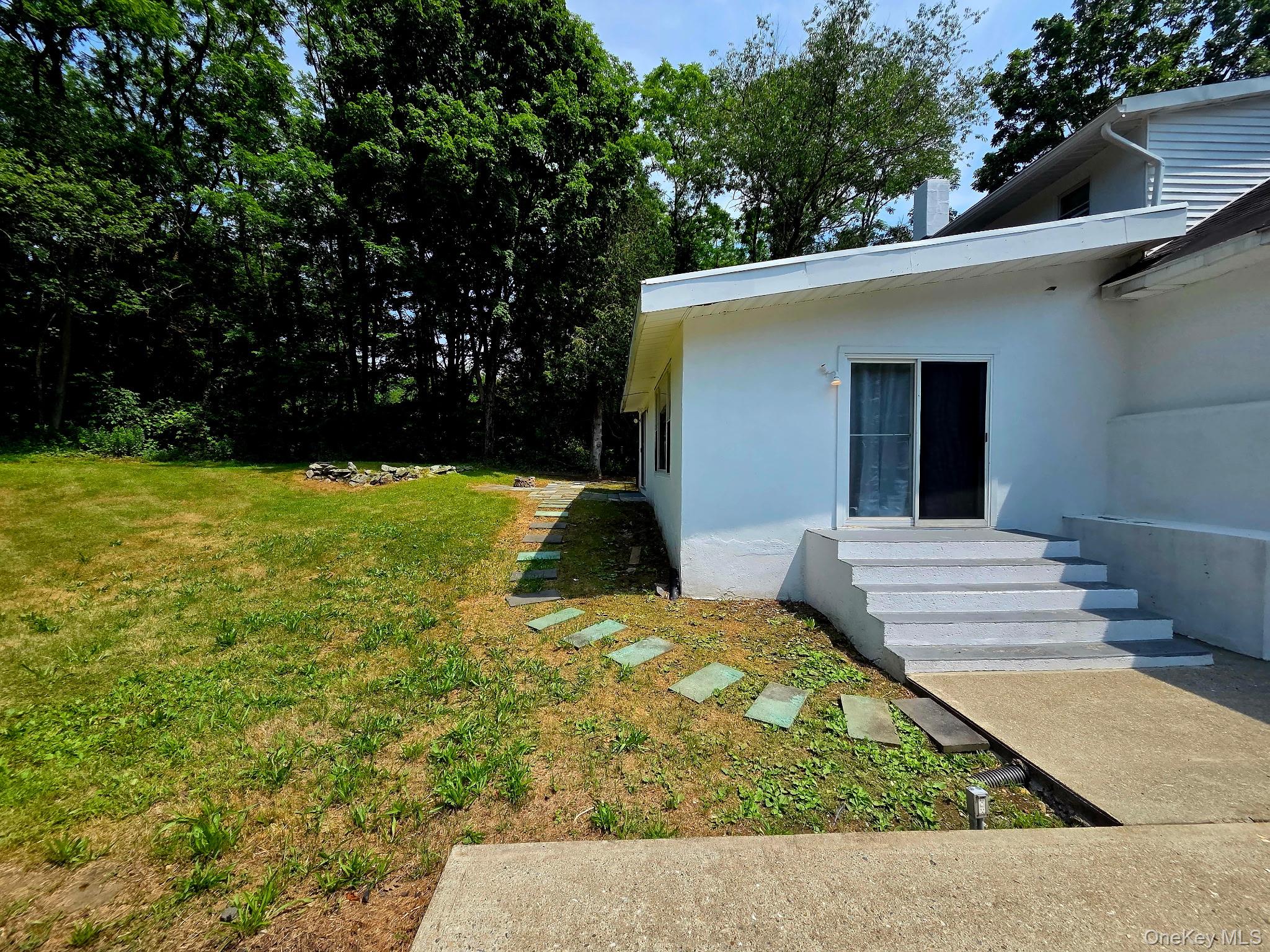 16 Ernest Lane Property Photo 5