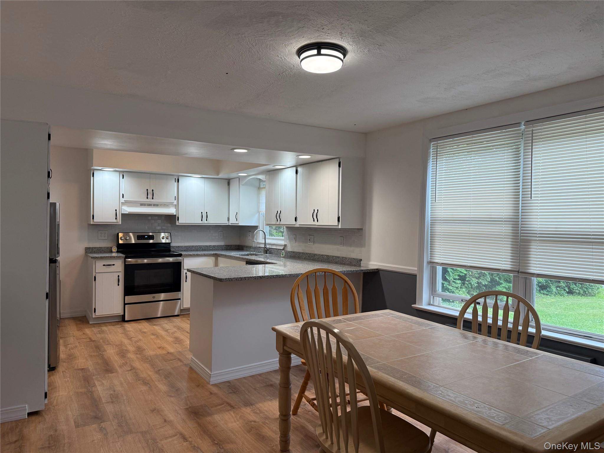 16 Ernest Lane Property Photo 8