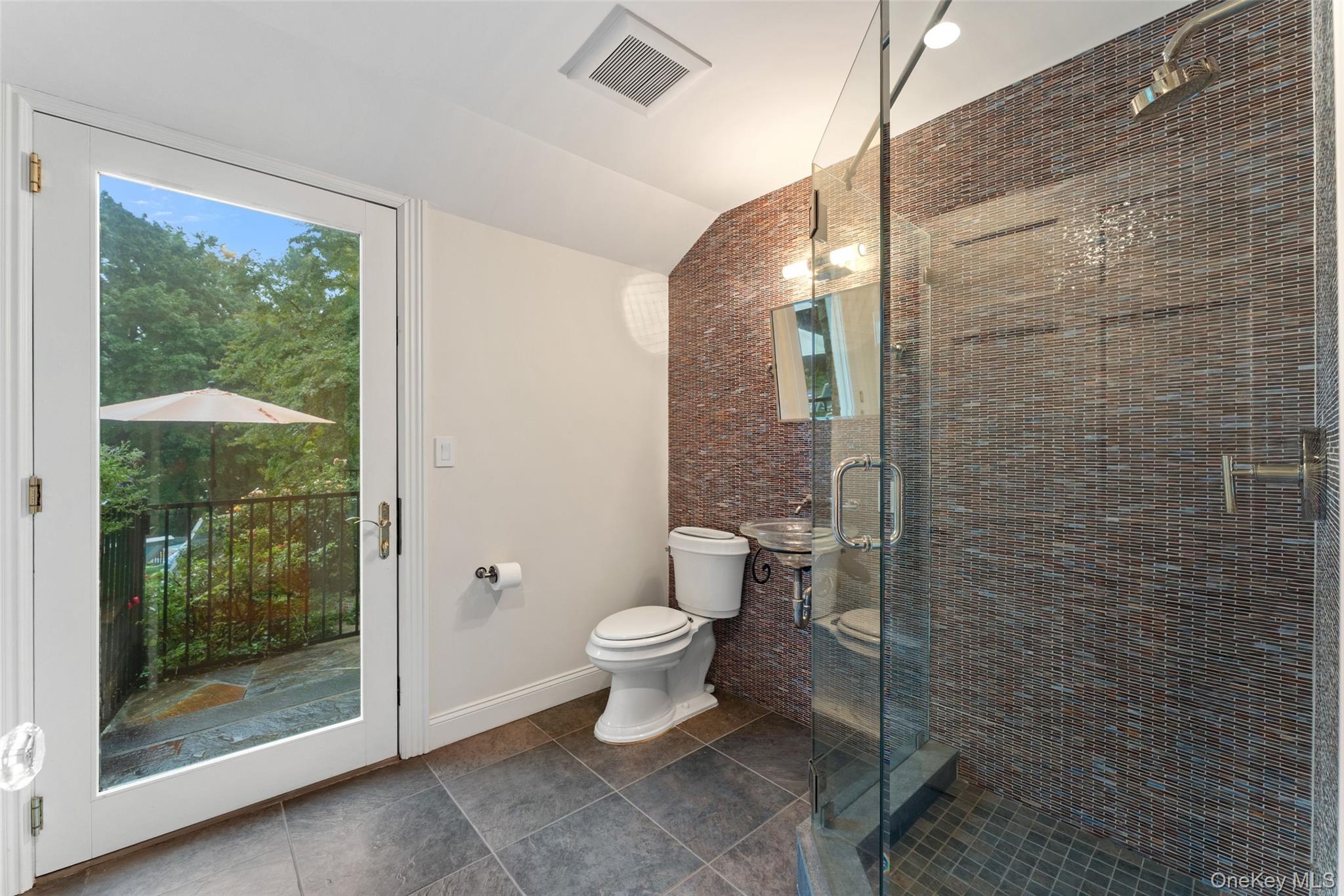 383 Woodlands Road Property Photo 38