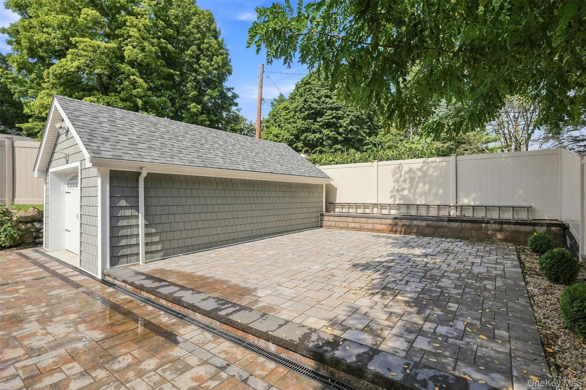 20 Division Street Property Photo 7