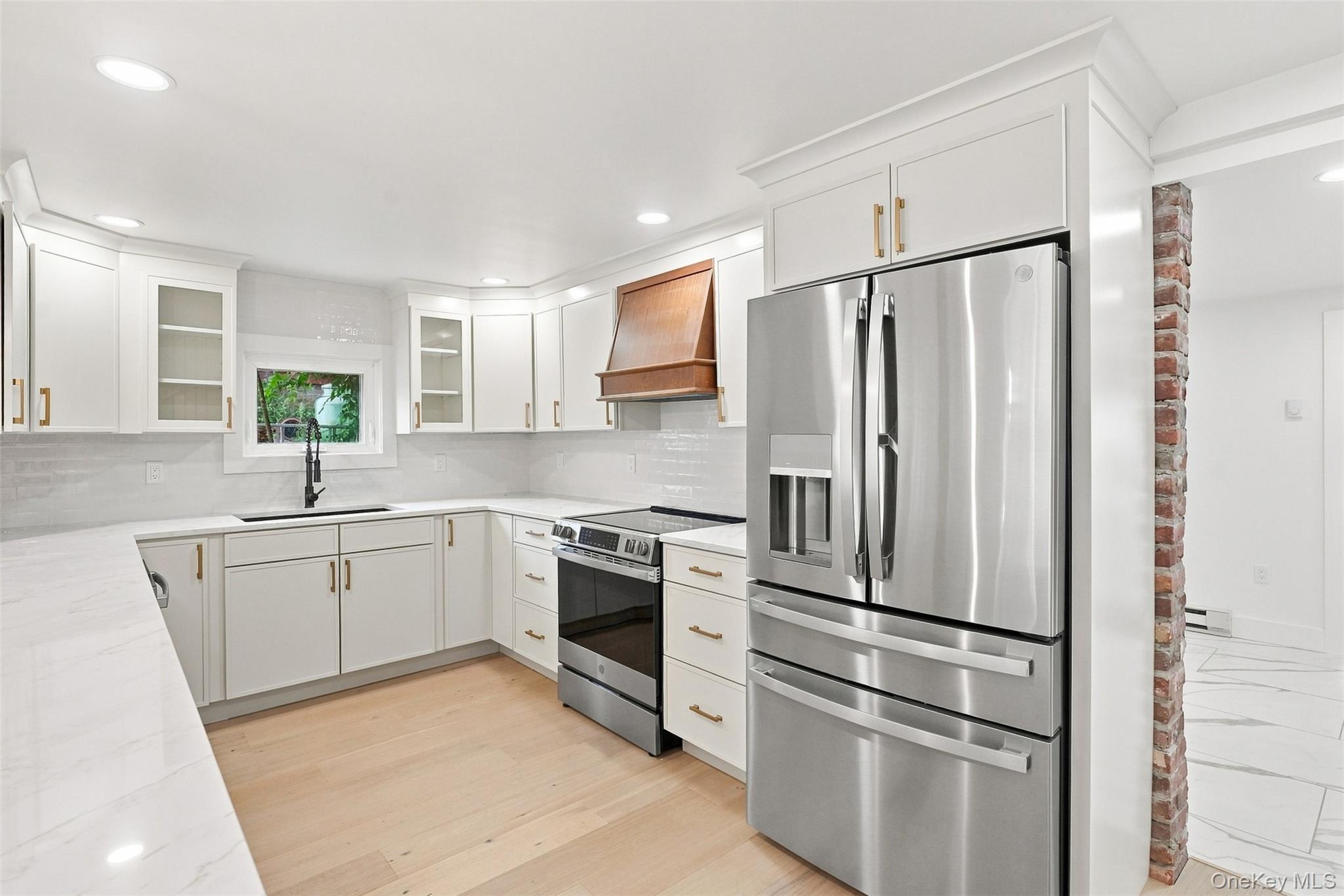 20 Division Street Property Photo 22