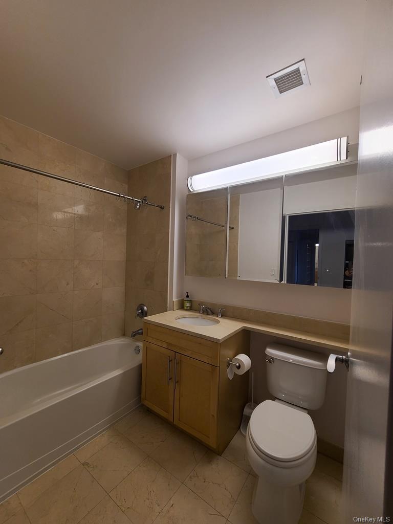 40-28 College Point Boulevard 907 Property Photo 6
