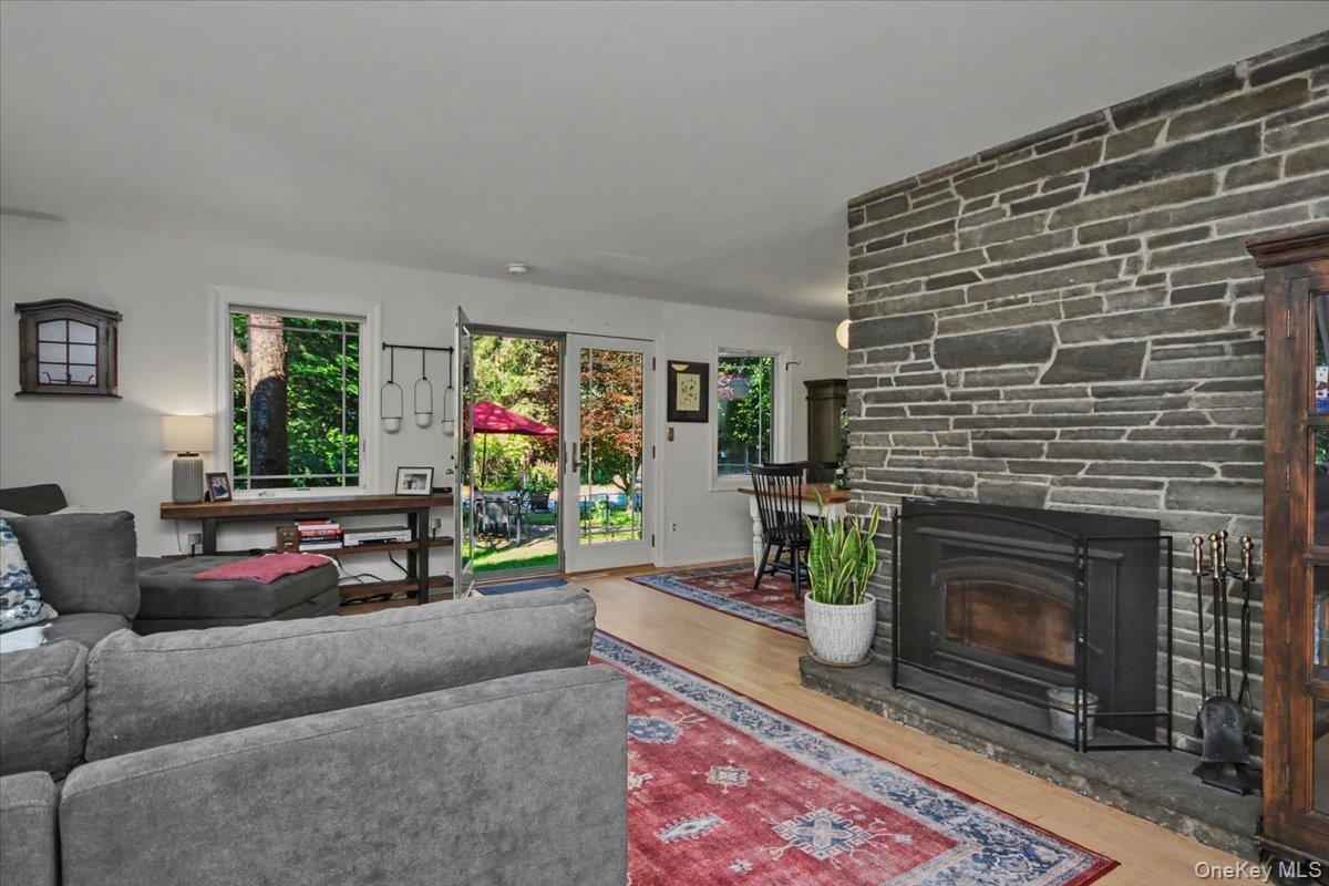 27 Reed Road Property Photo 6