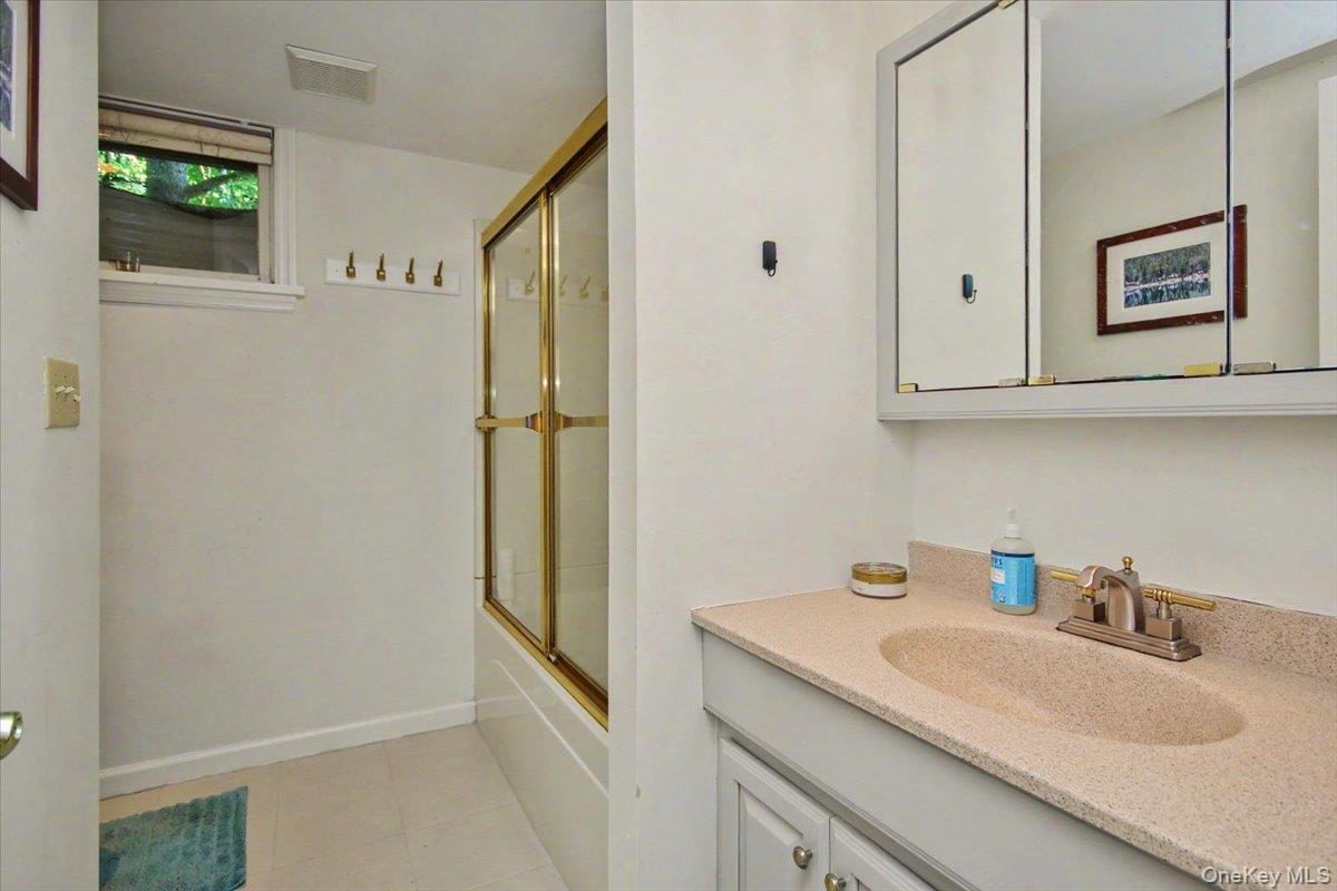 27 Reed Road Property Photo 29