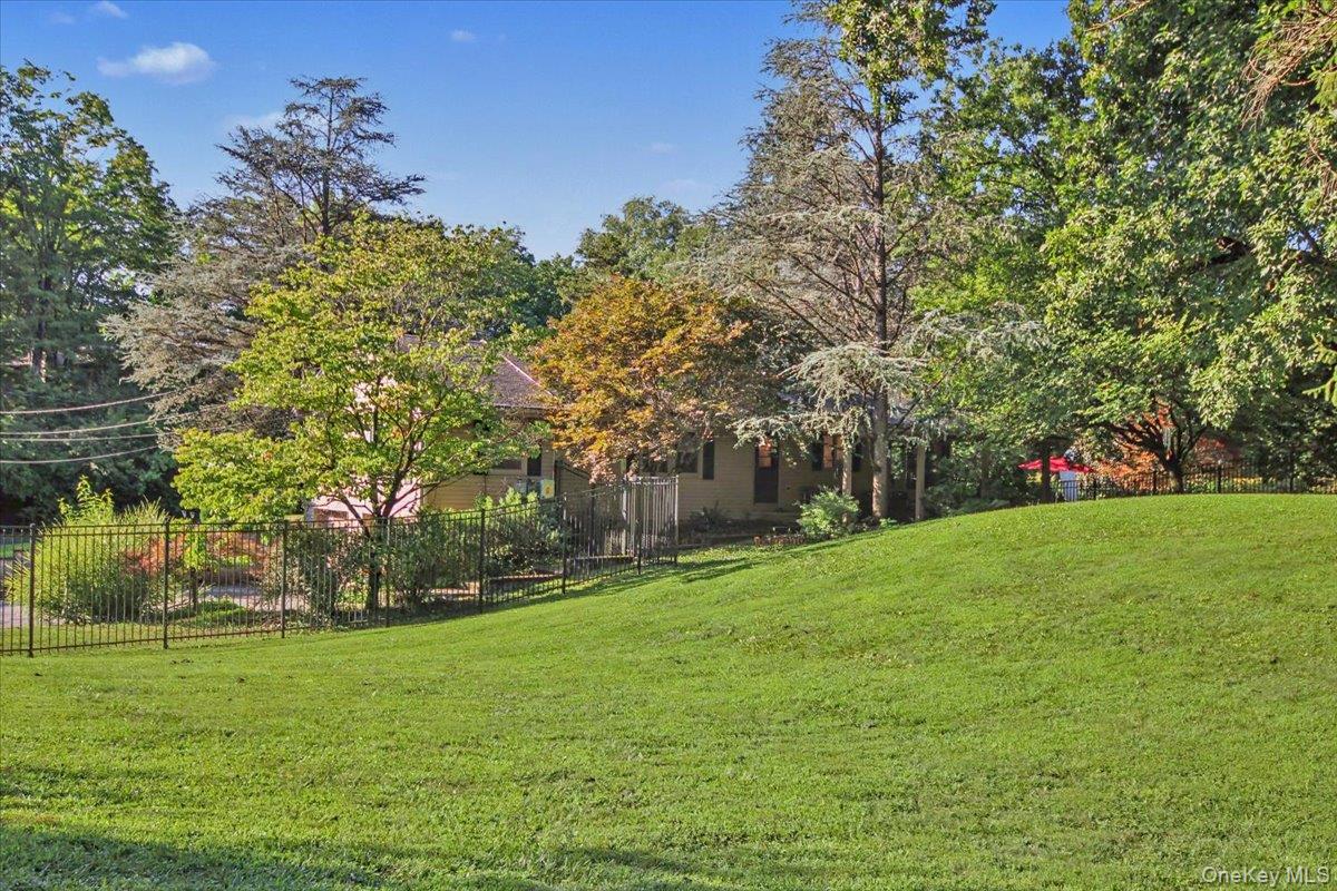 27 Reed Road Property Photo 38