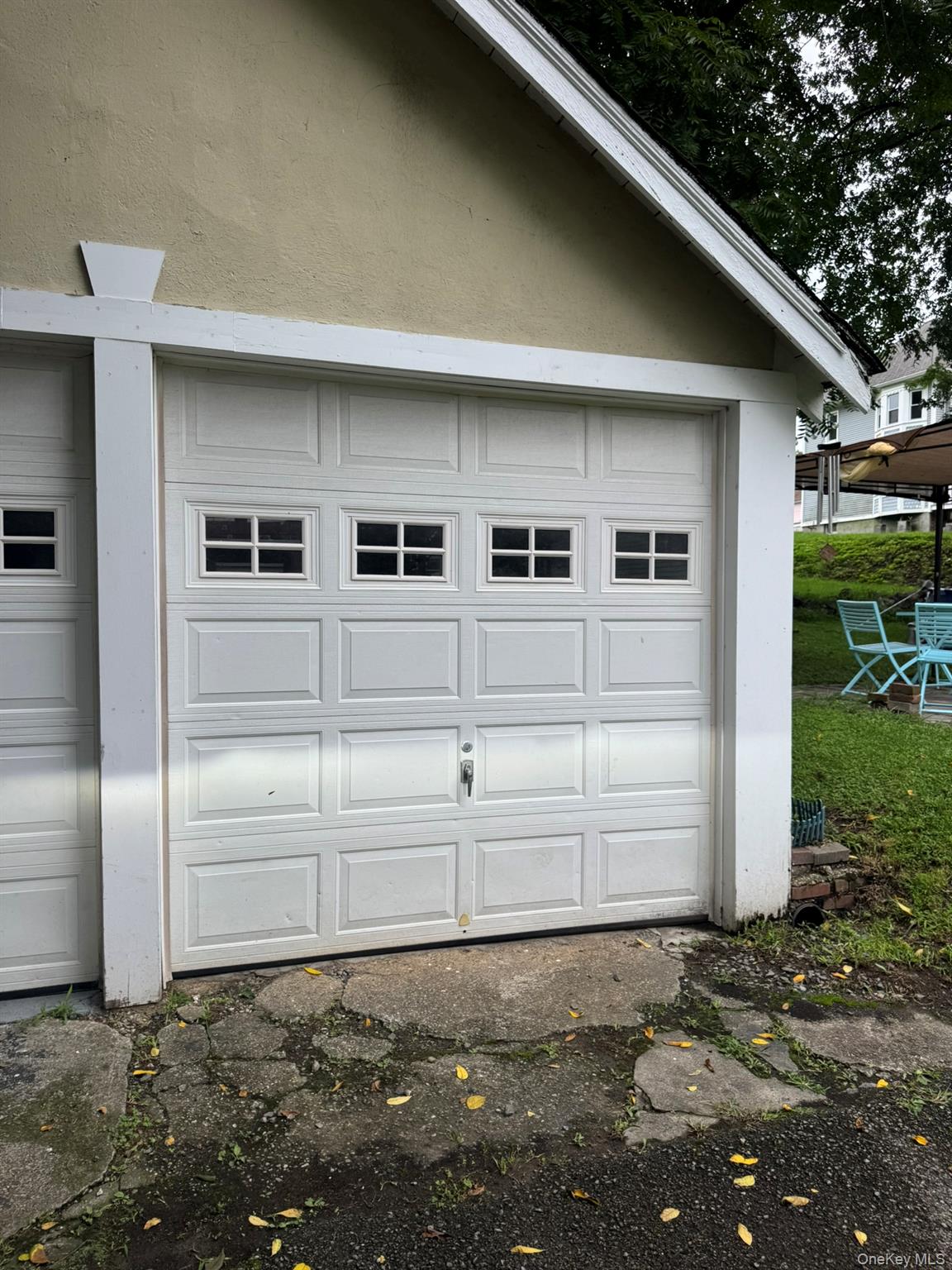 237 8th Street Garage Property Photo 2