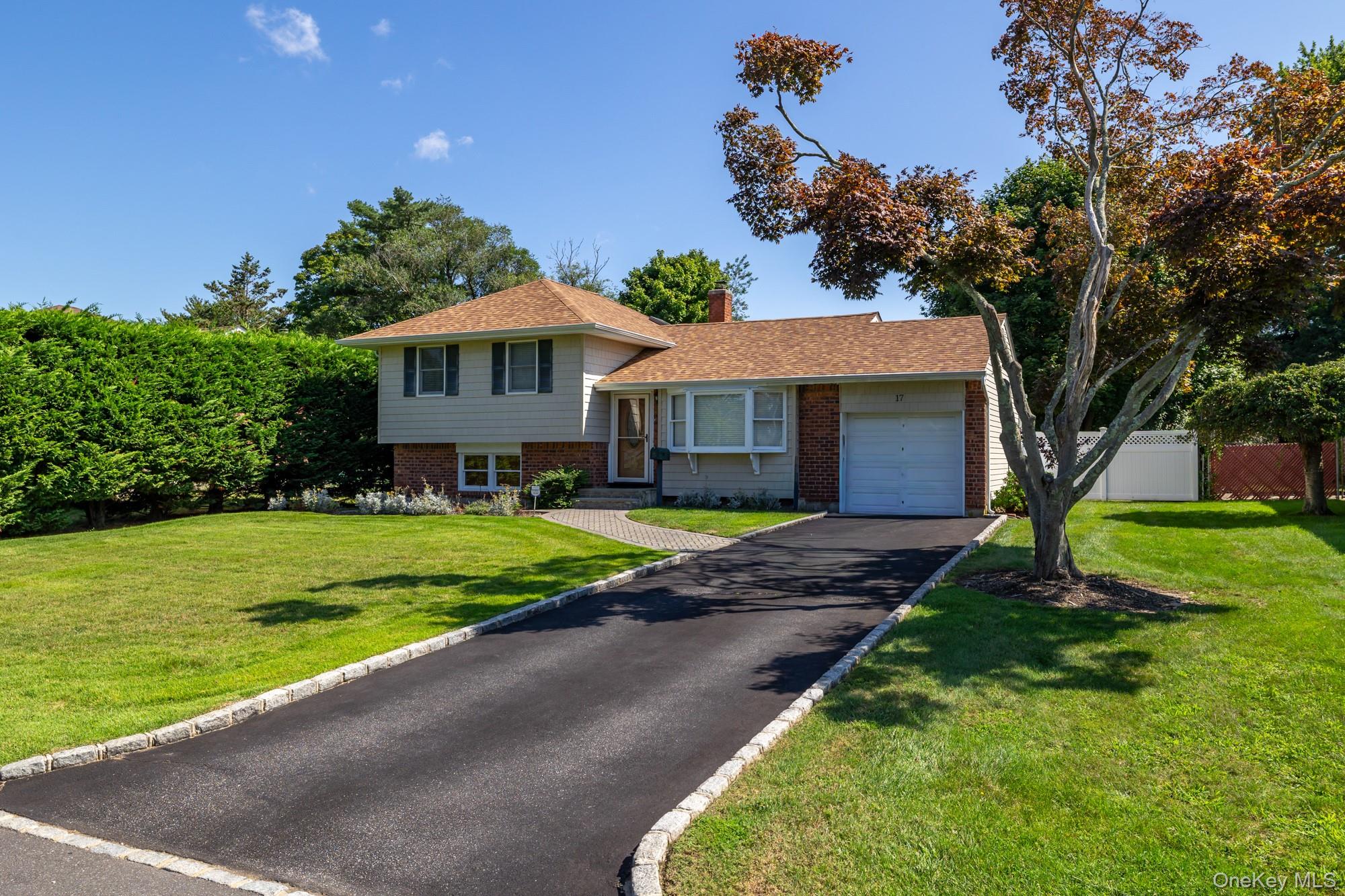 17 Keswick Drive Property Photo 2