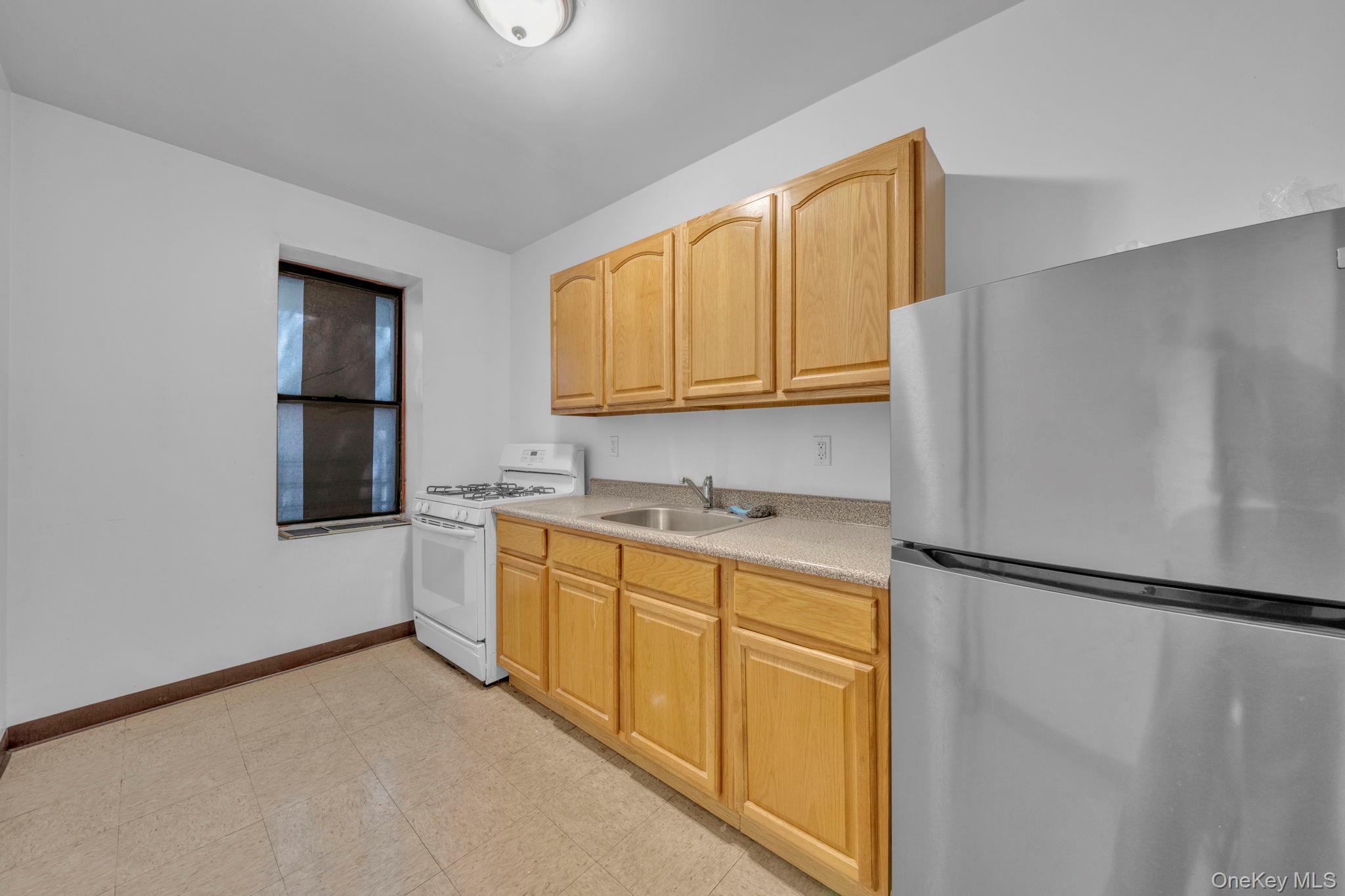 1015 Summit Avenue 1d Property Photo 12