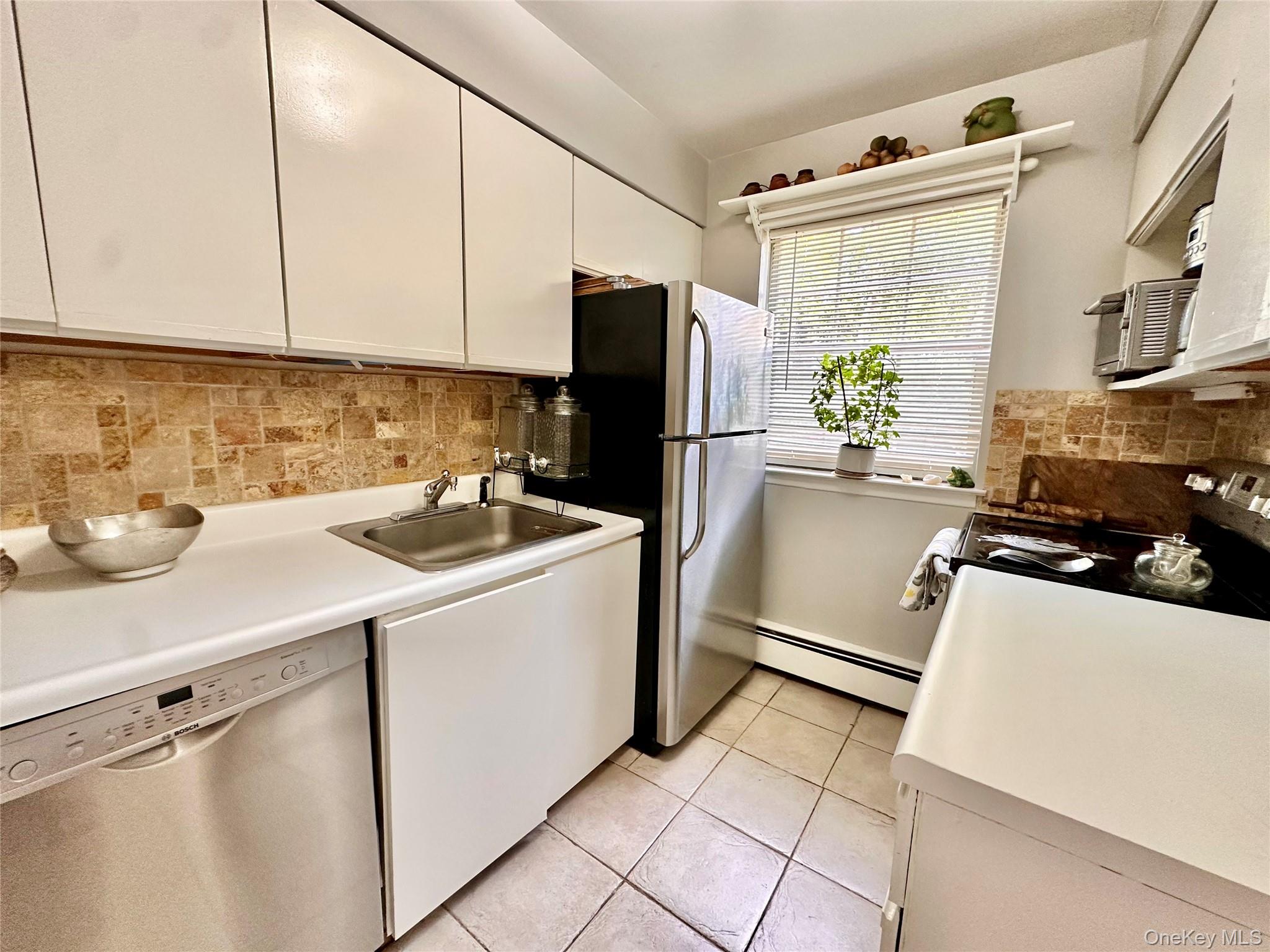 704 Towne House Village 704 Property Photo 7