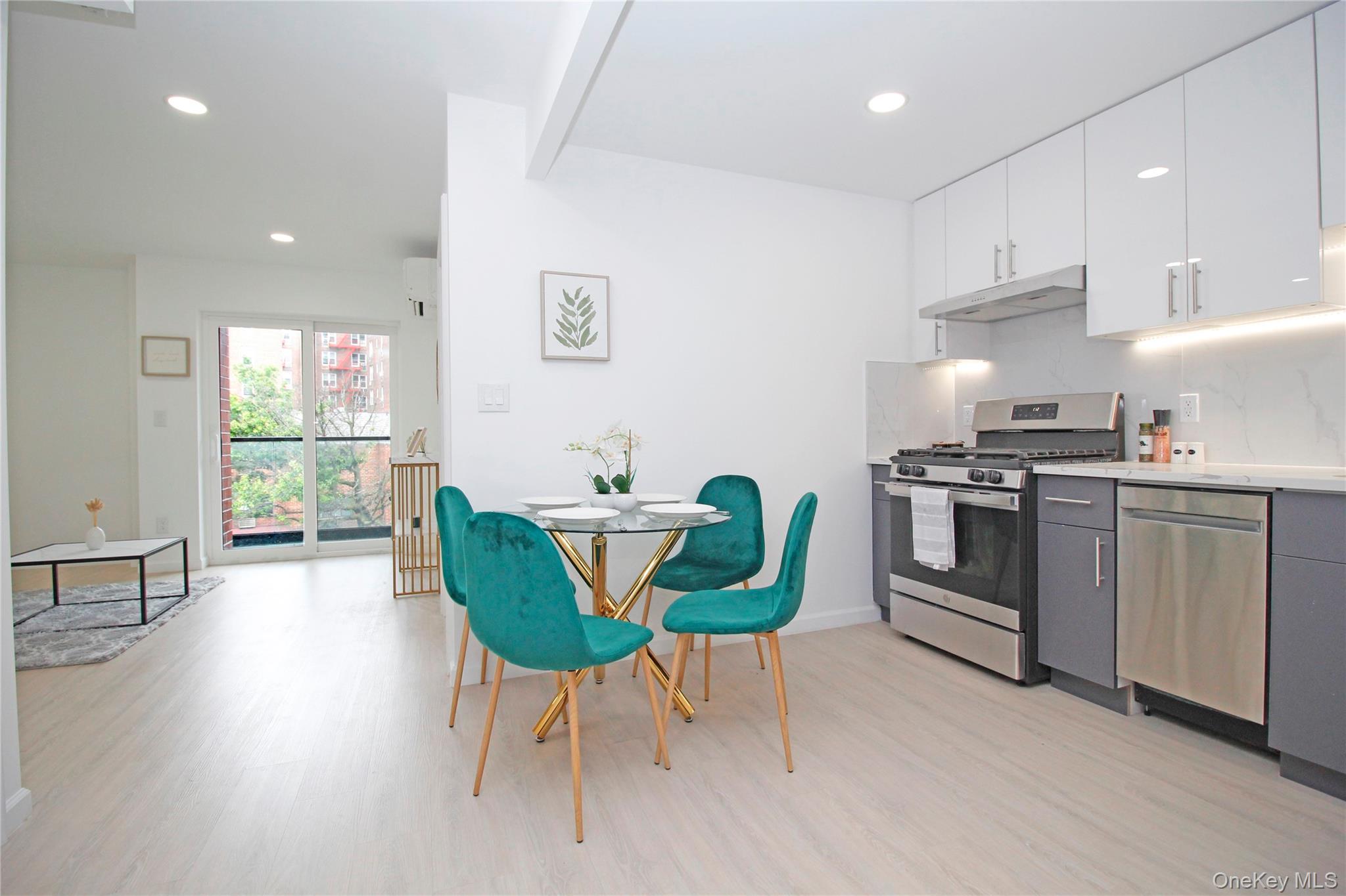 13450 Blossom Avenue 4c Property Photo 4