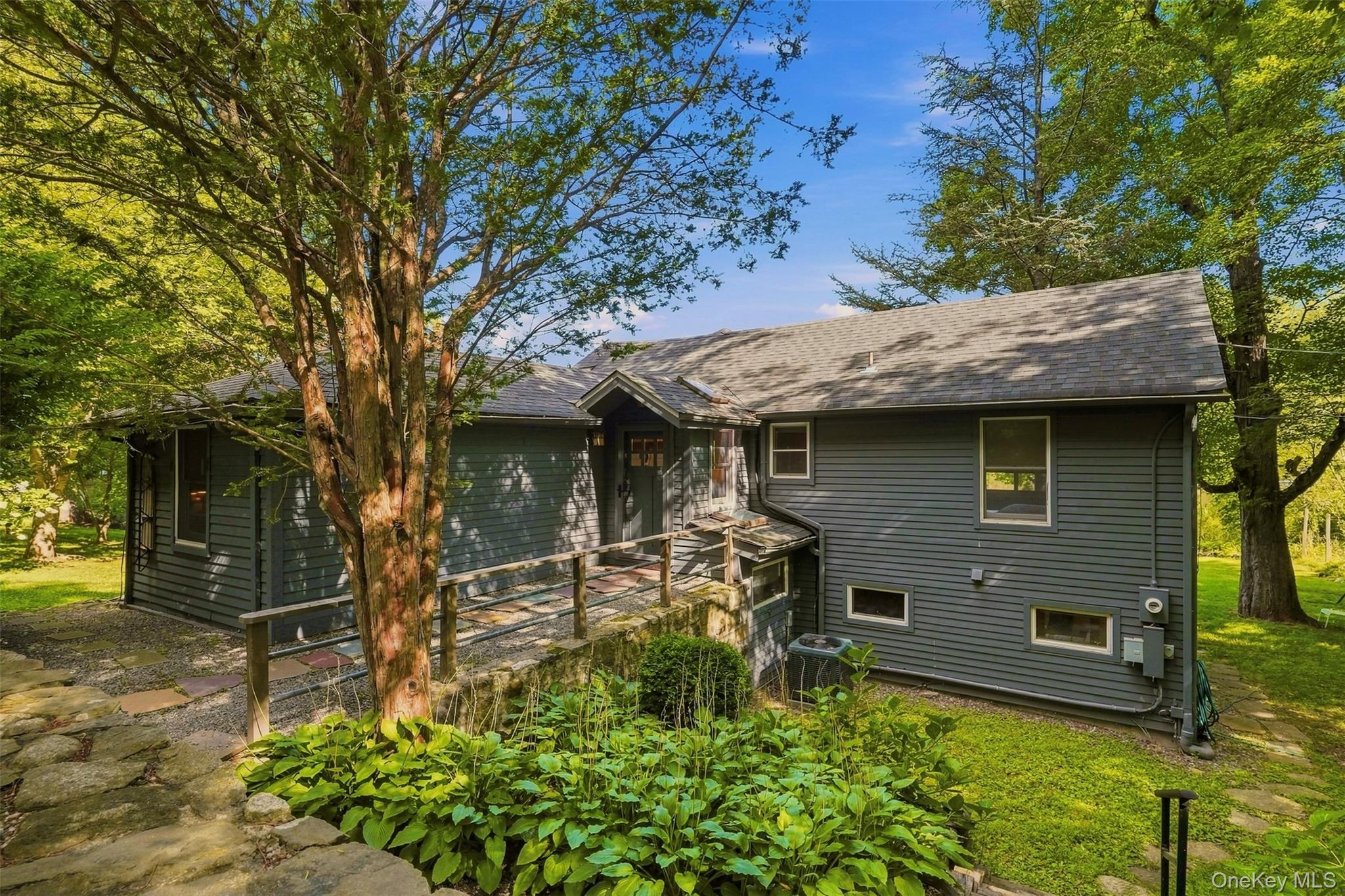 44 Cayuga Road Property Photo 2