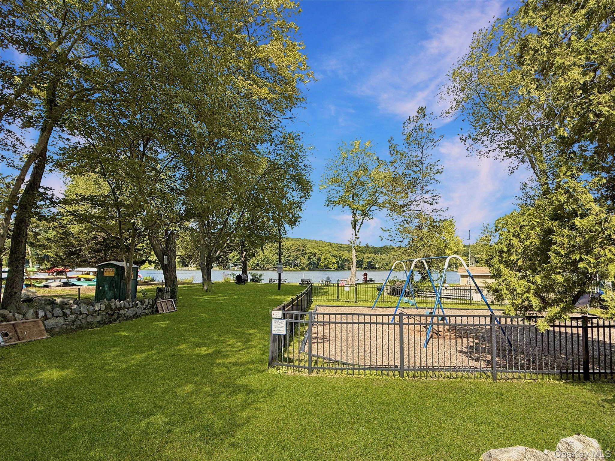 44 Cayuga Road Property Photo 27