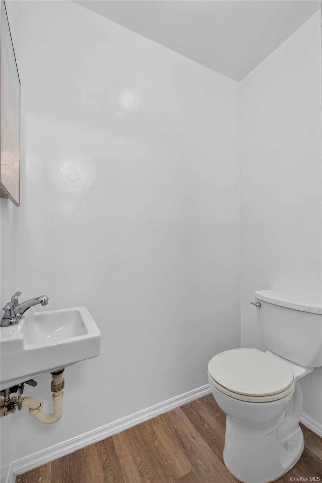 8 Valley Forge Court Property Photo 6