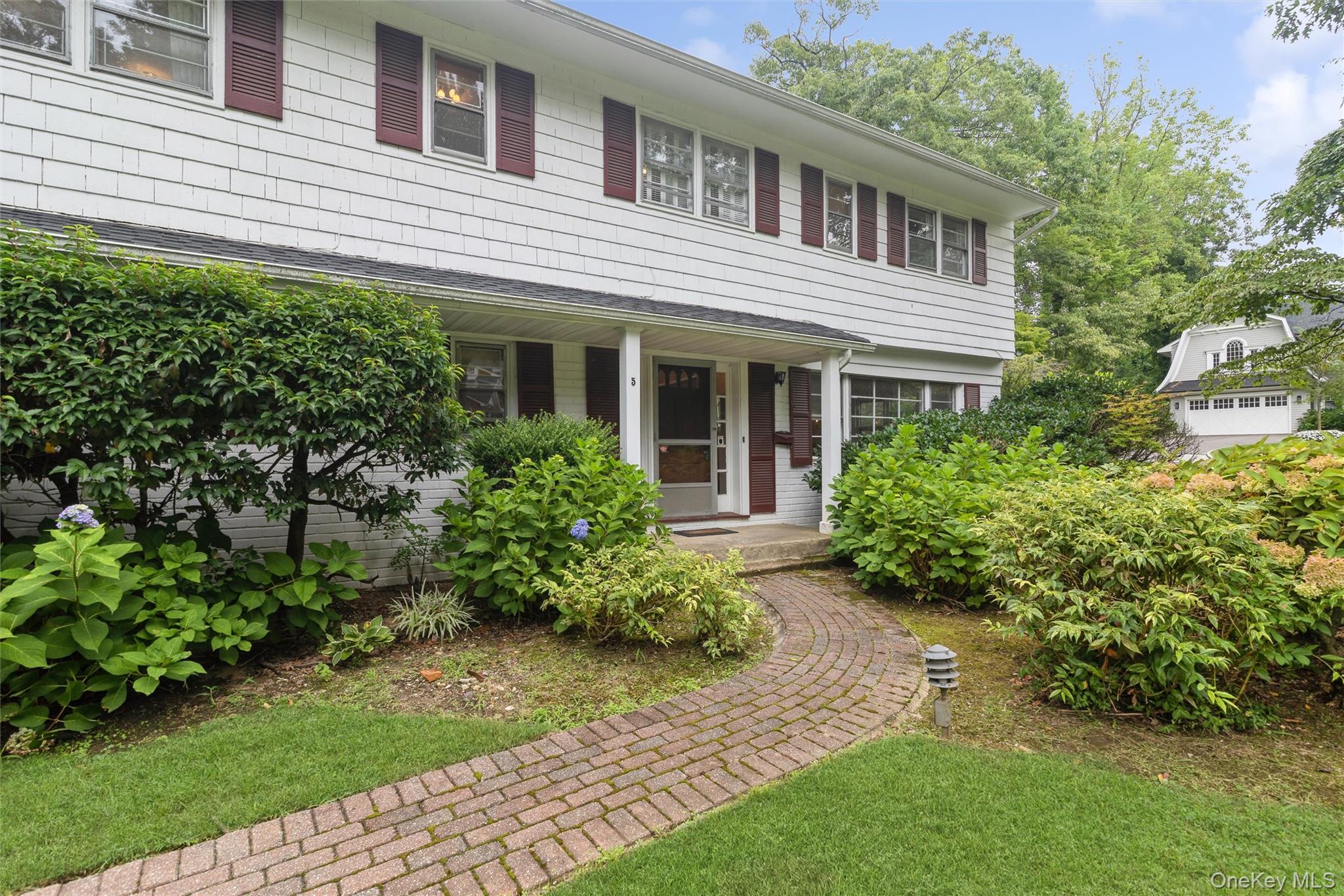 5 Hemlock Drive Property Photo 2