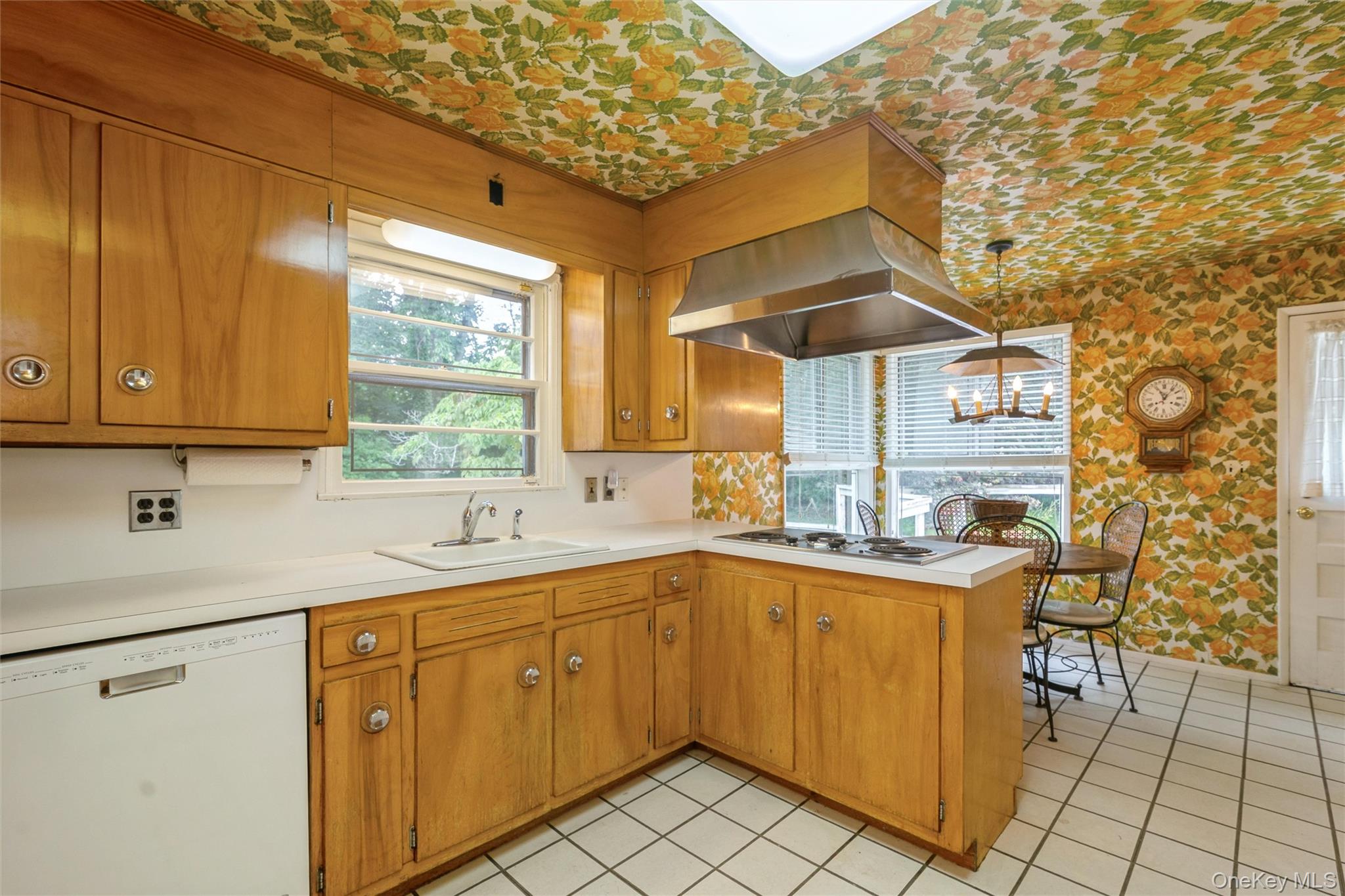 5 Hemlock Drive Property Photo 16