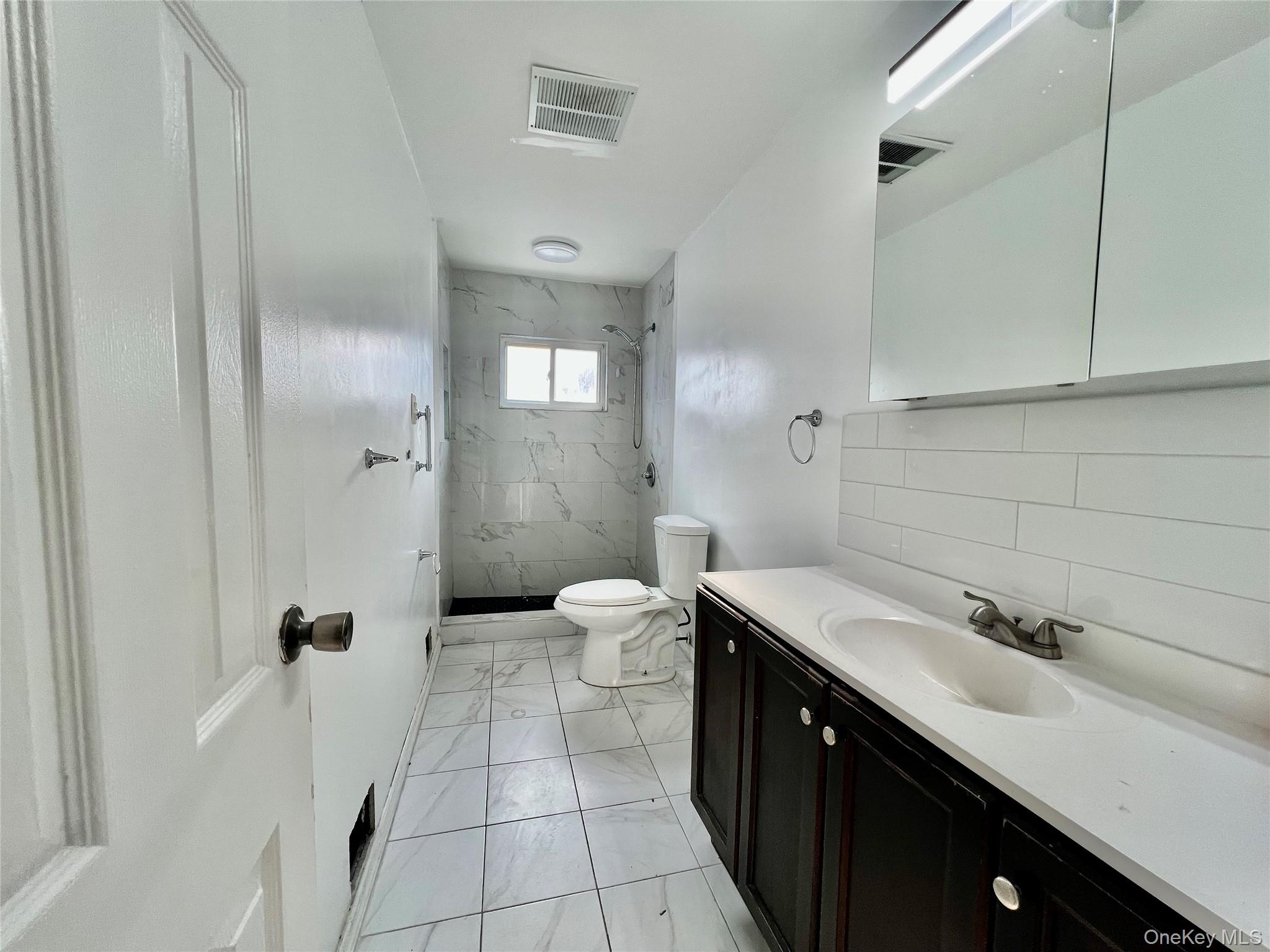85-11 164th Avenue Property Photo 7