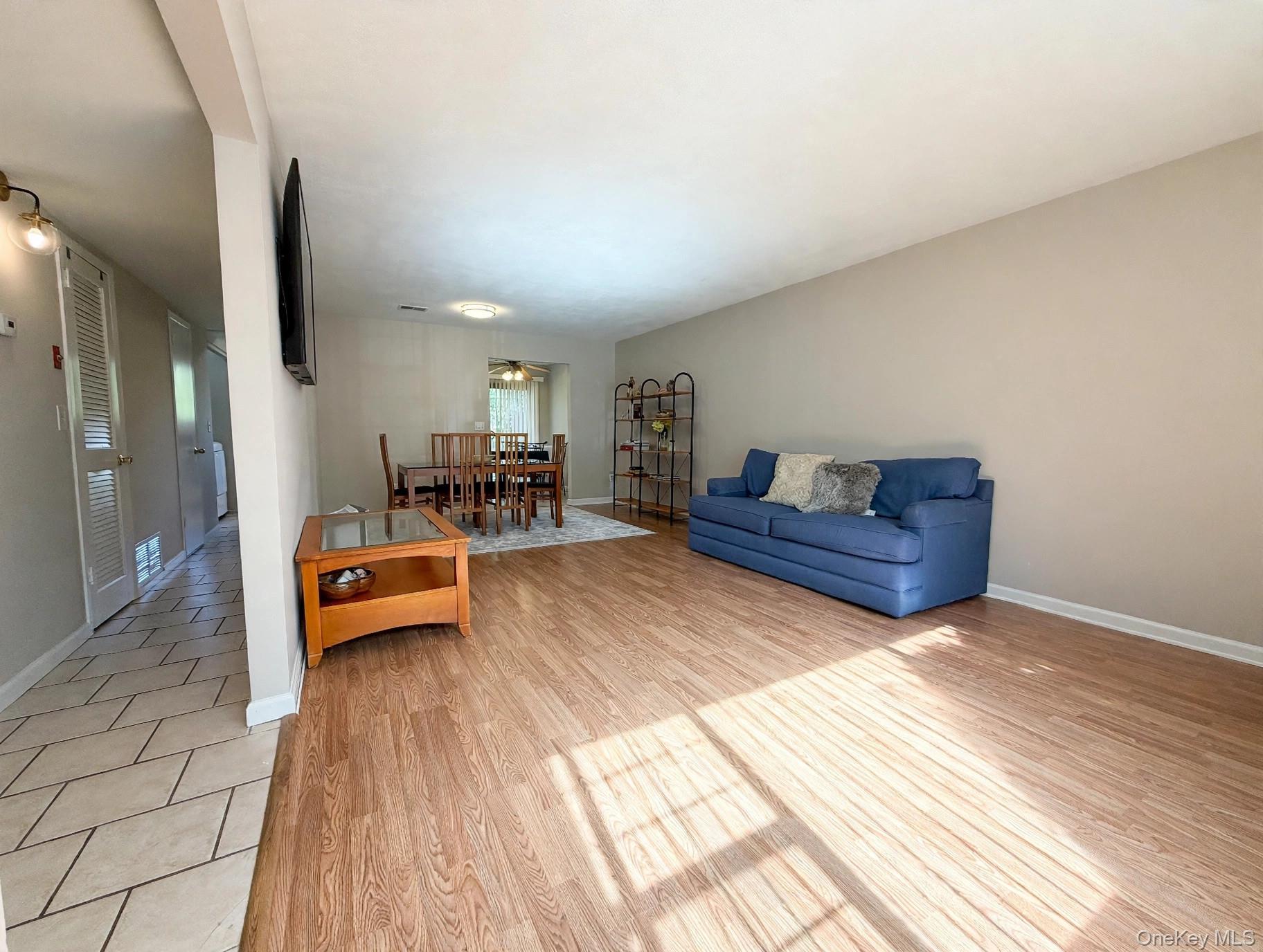 276 Temple Hill Road 706 Property Photo 2