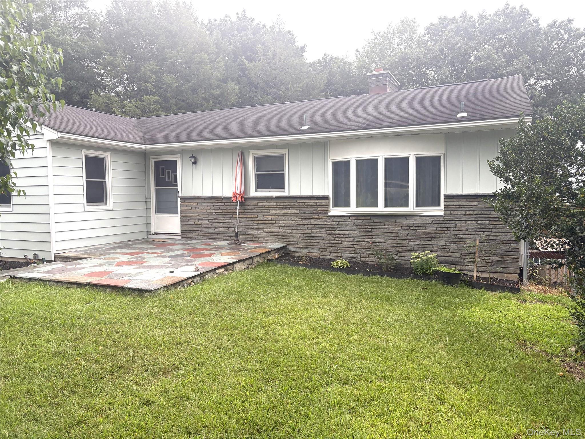 18 Robin Hill Drive Property Photo 1