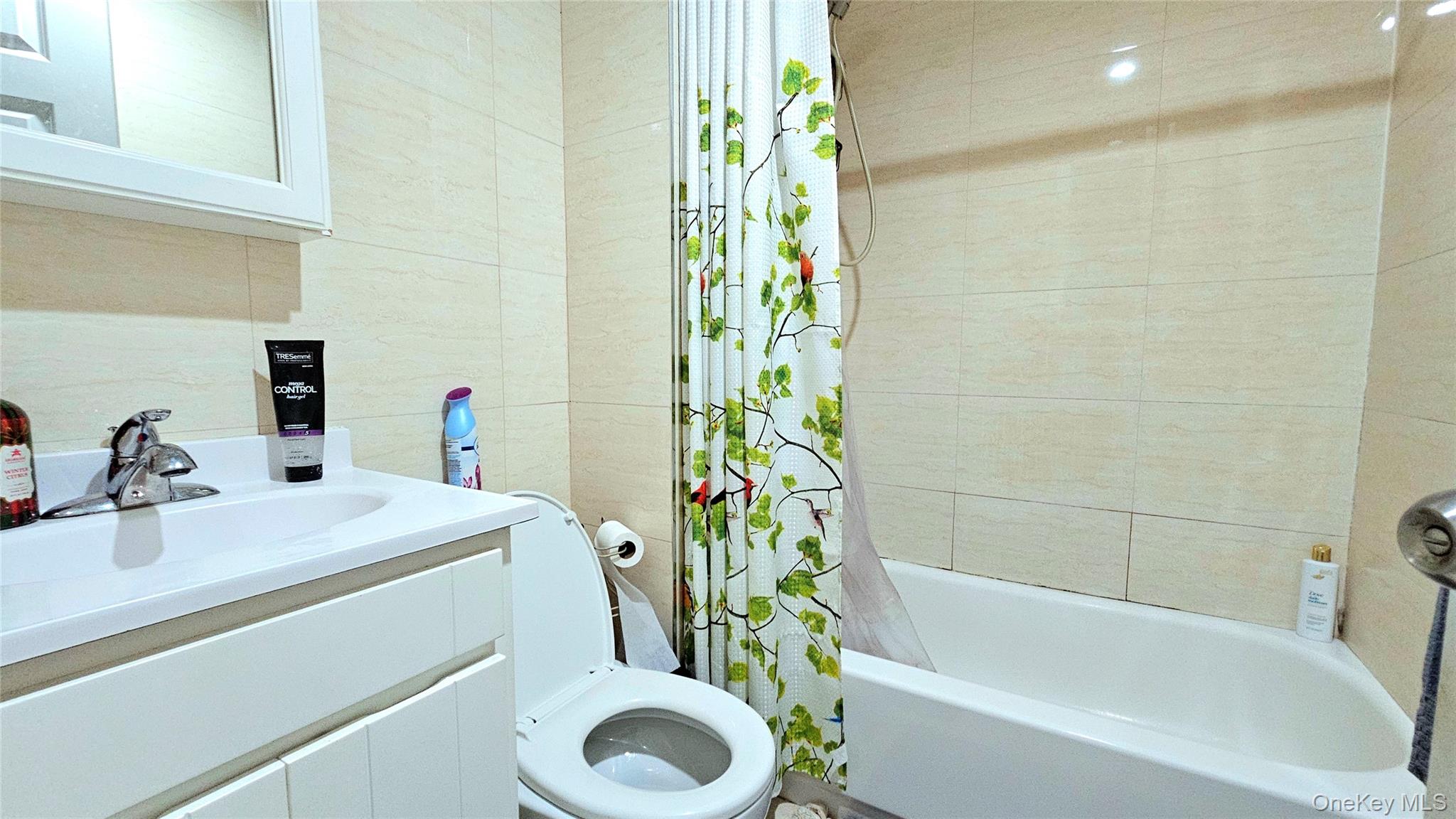 4210 164 Street Property Photo 14