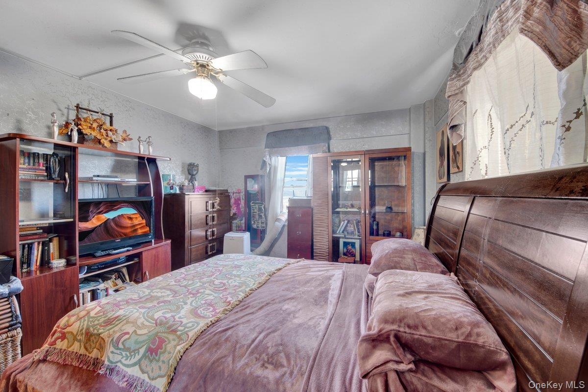 4 Fordham Hill Oval 16c Property Photo 7