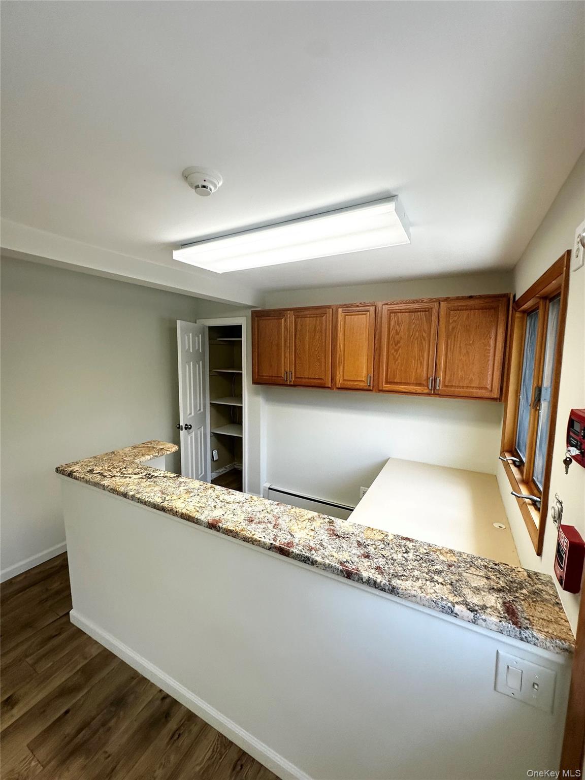 282 N Middletown Road Property Photo 5