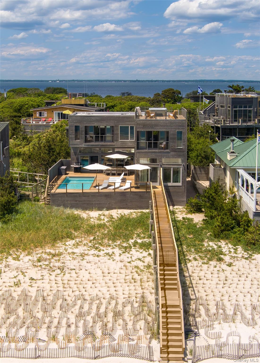 418 Ocean Walk Property Photo 2