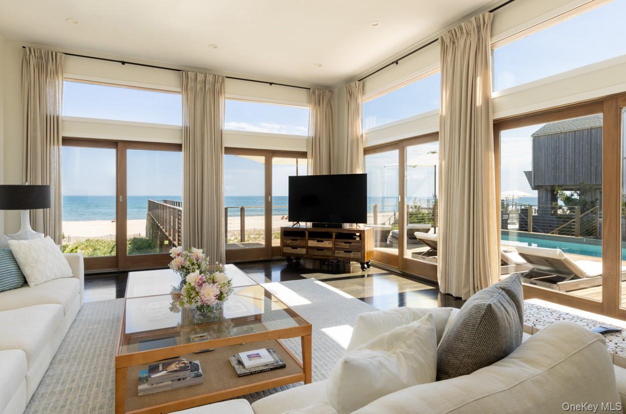 418 Ocean Walk Property Photo 8