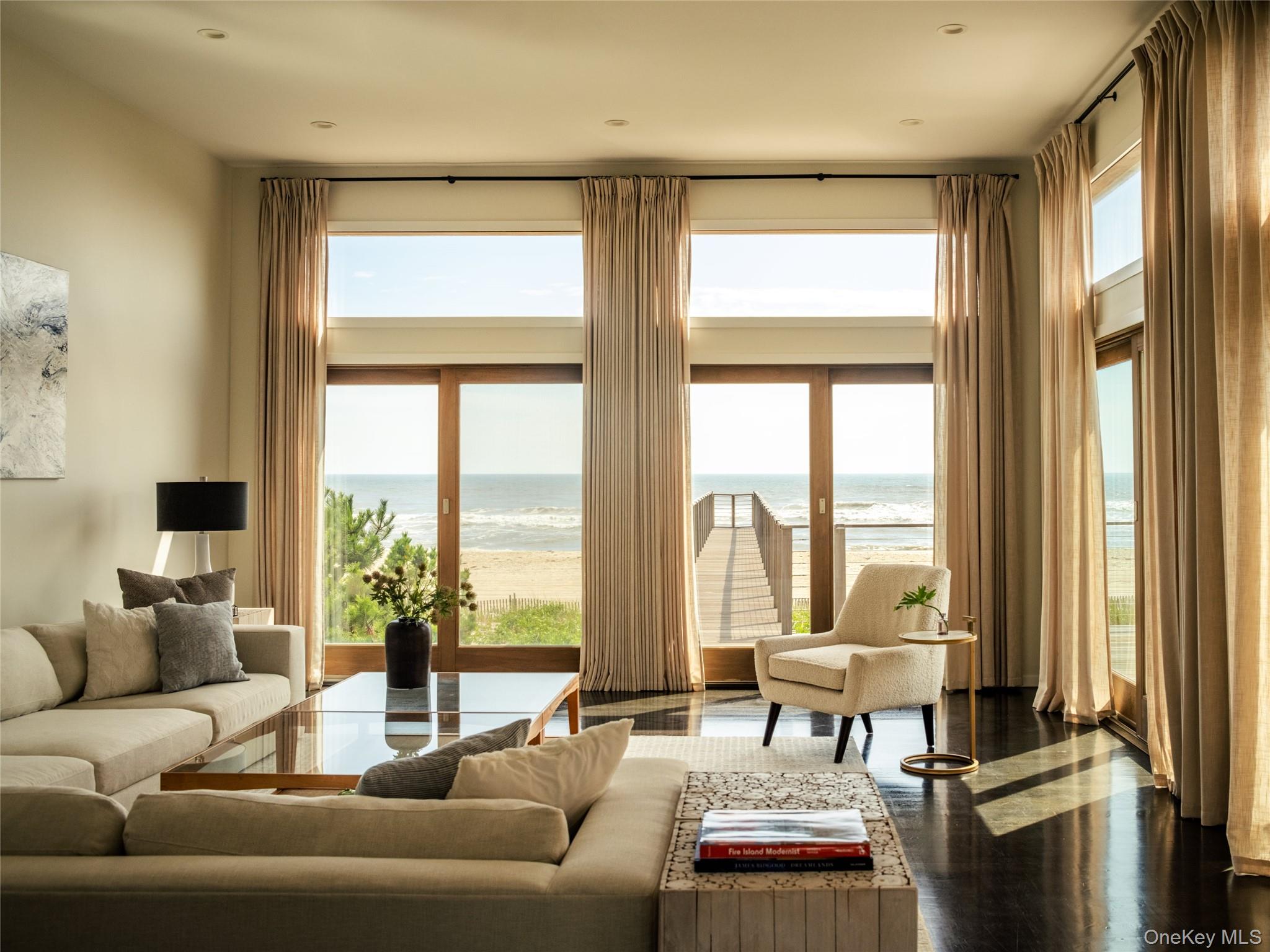 418 Ocean Walk Property Photo 10