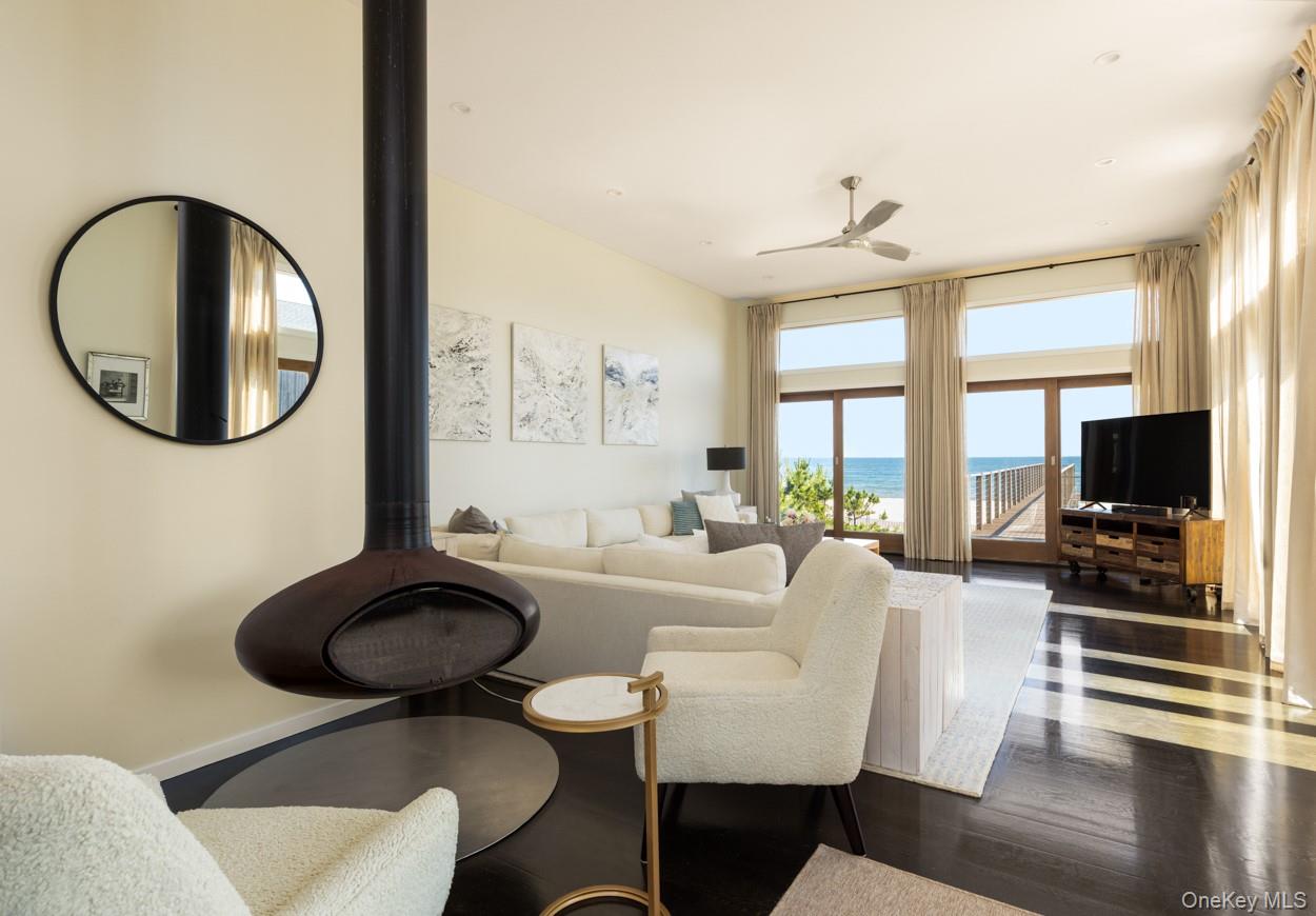 418 Ocean Walk Property Photo 11