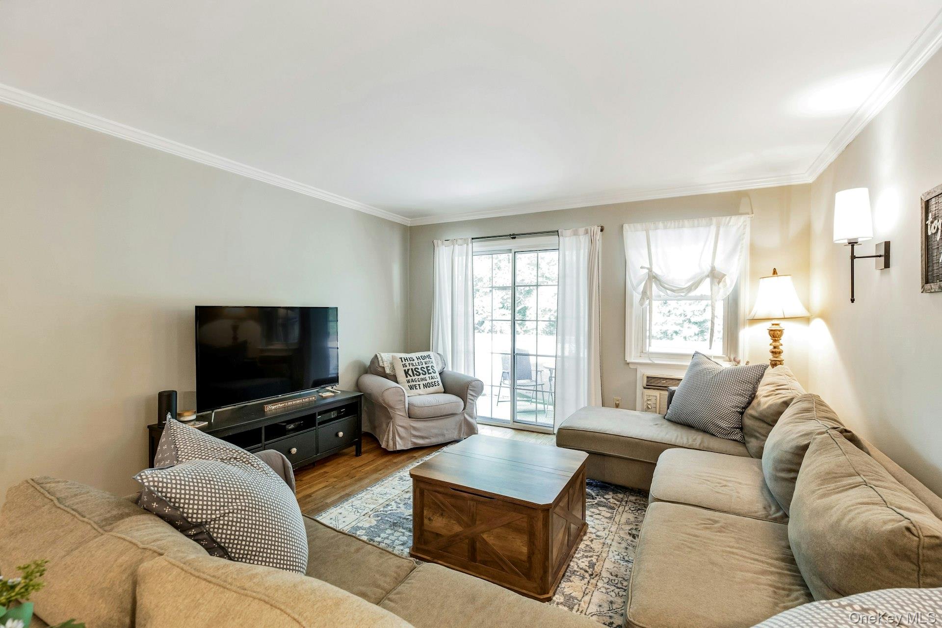 21 Glen Hollow Drive G9 Property Photo 6