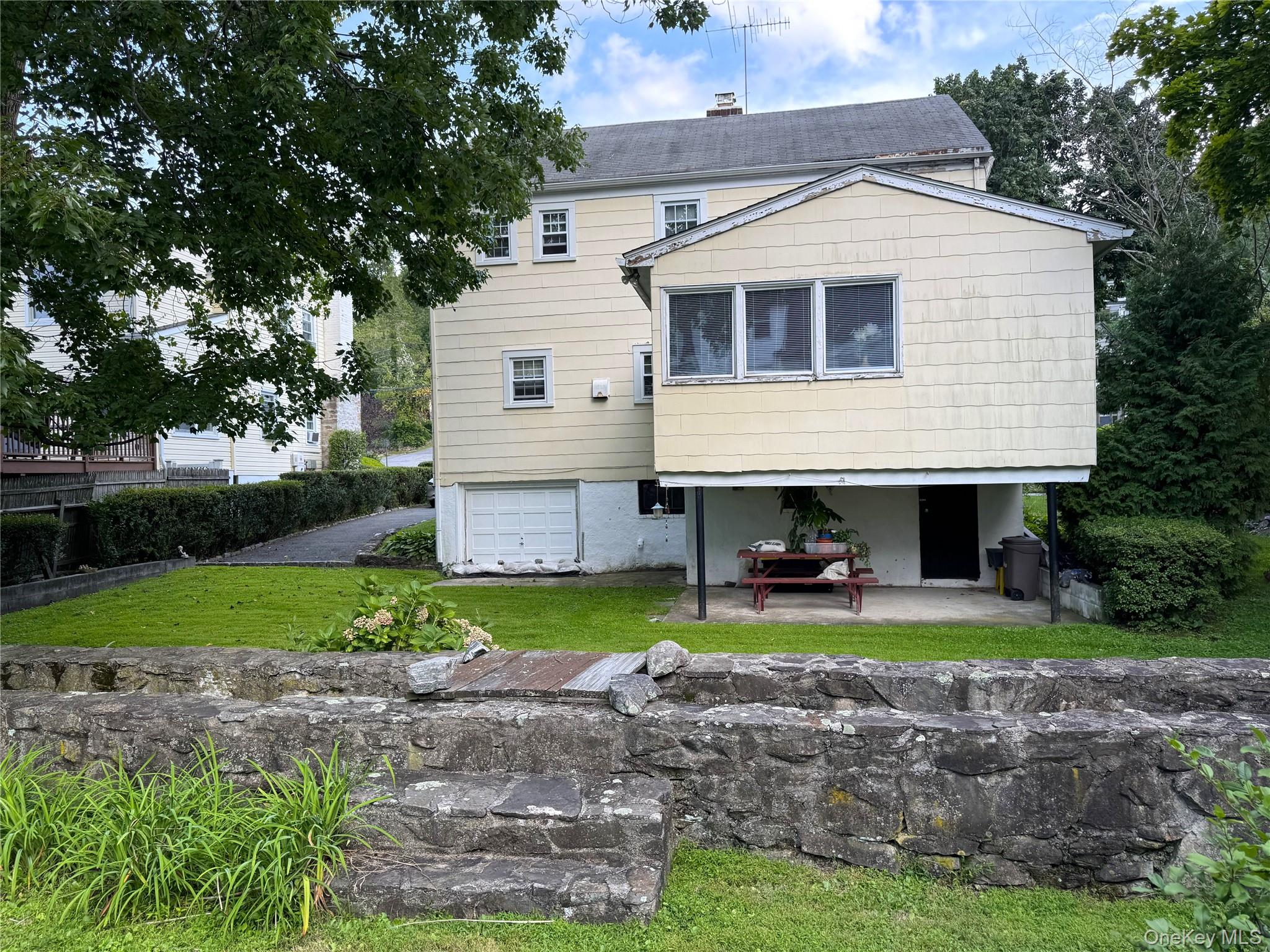 20 Elaine Terrace Property Photo 4