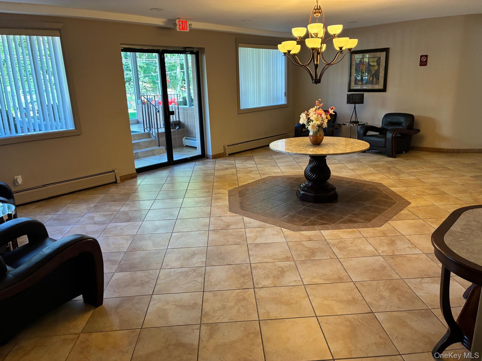 5 Oakdale Manor B22 Property Photo 7