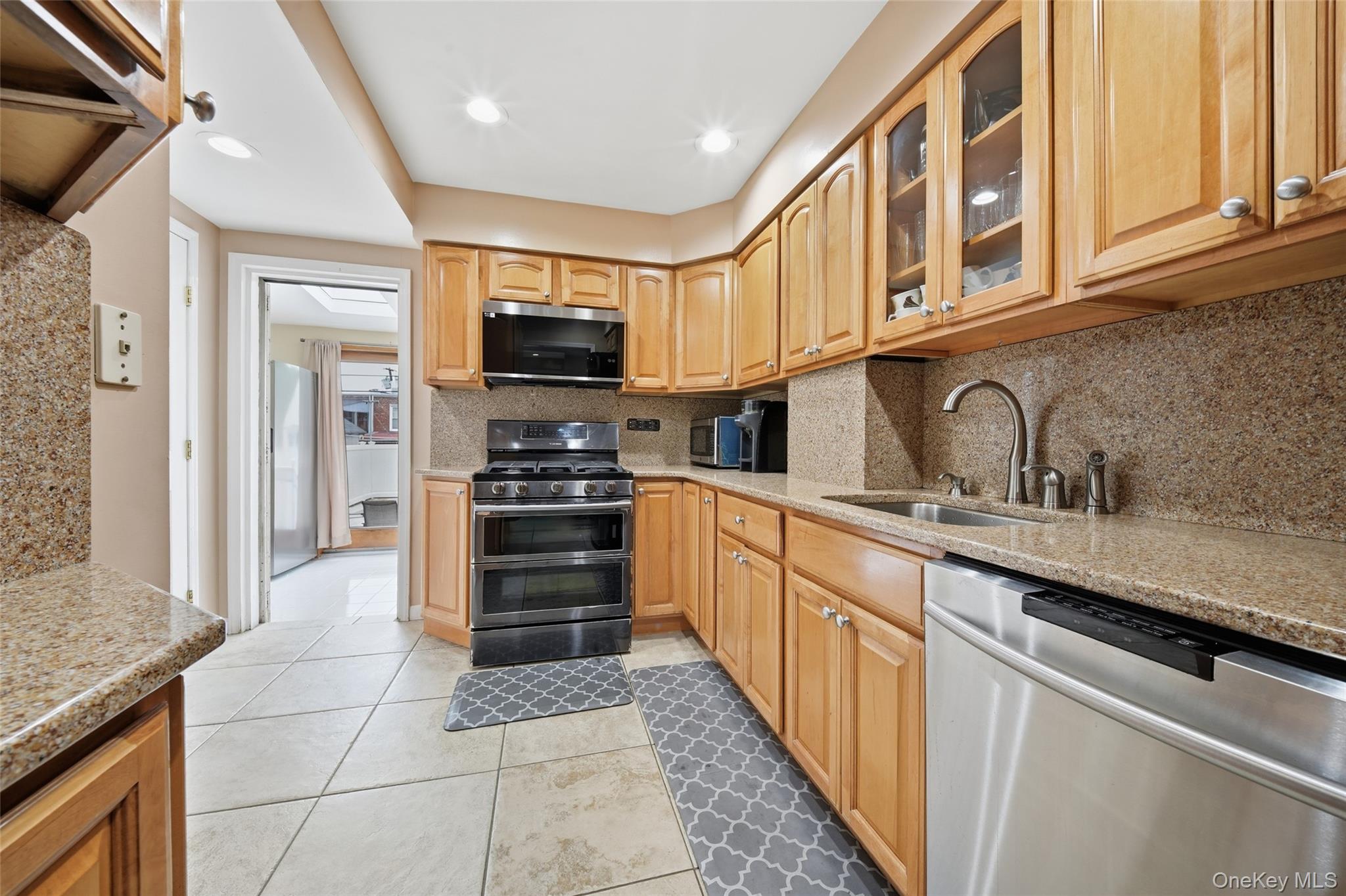 8777 254th Street Property Photo 8