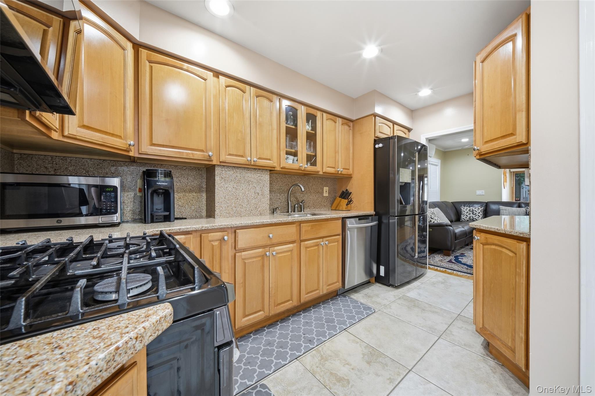 8777 254th Street Property Photo 9