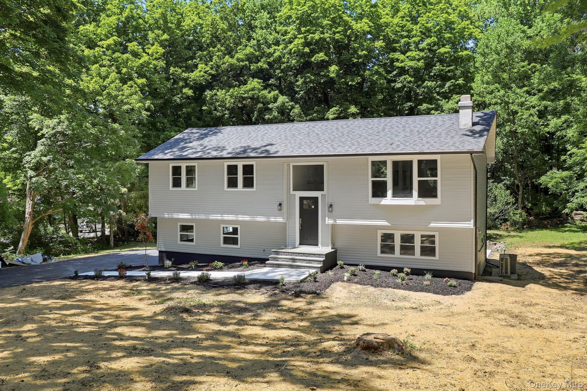 6 Vanessa Lane Property Photo 2