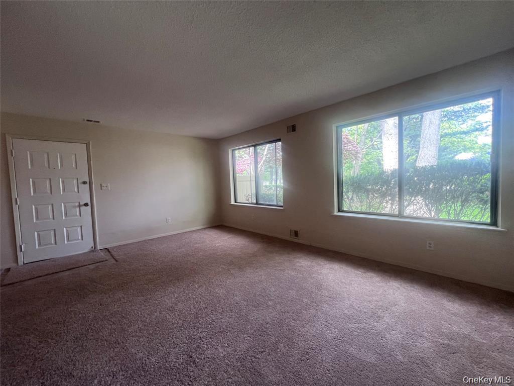 200 Springmeadow Drive M Property Photo 2