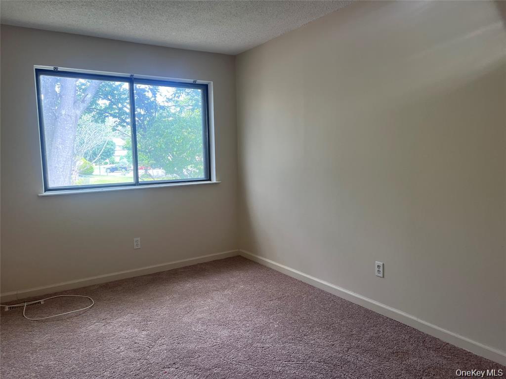 200 Springmeadow Drive M Property Photo 8