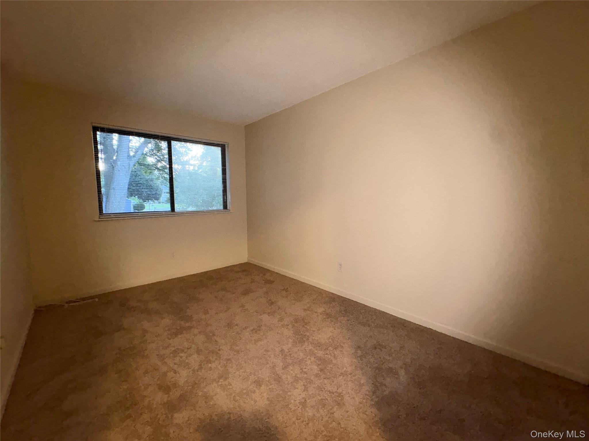 200 Springmeadow Drive M Property Photo 19