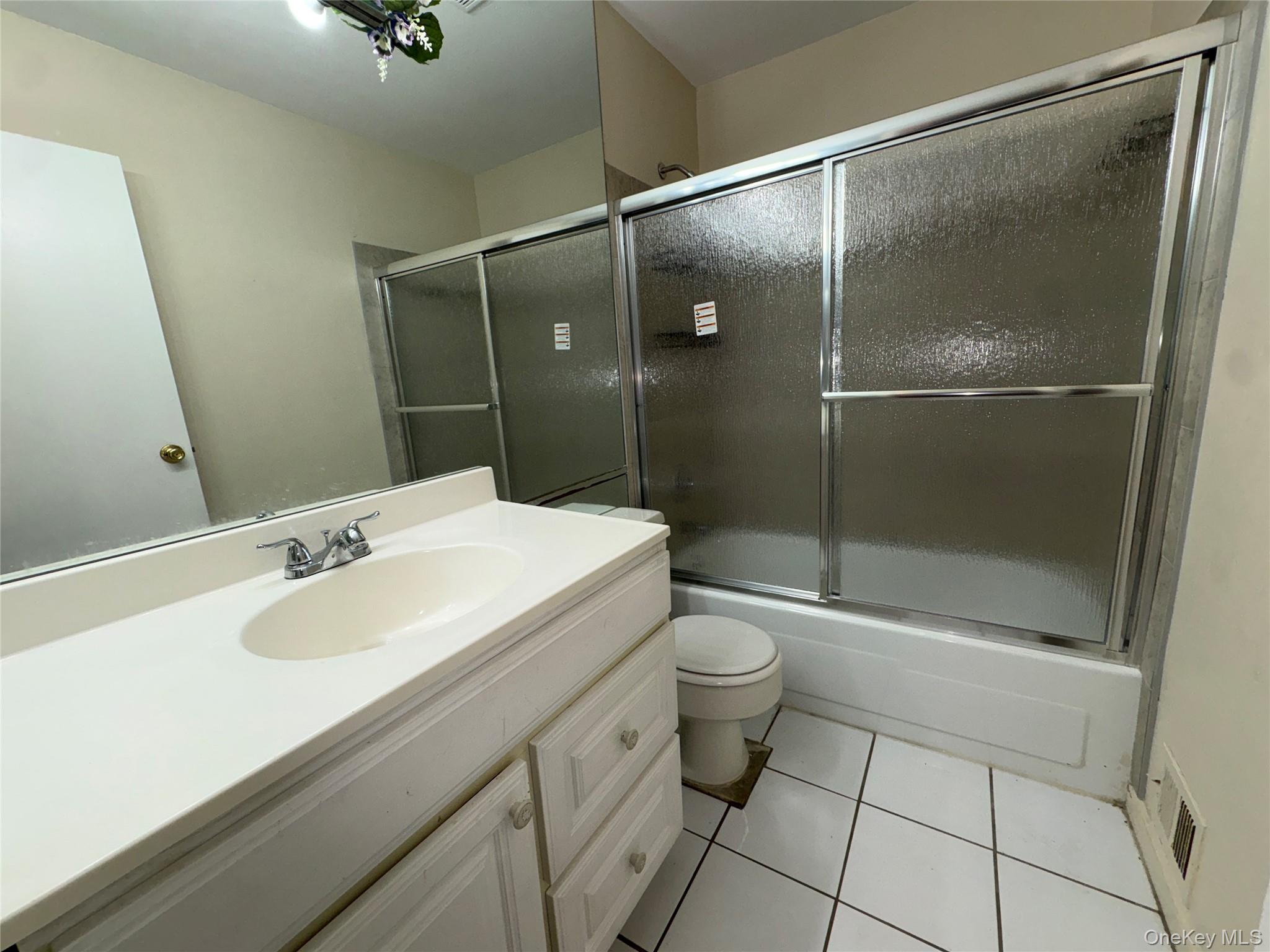 200 Springmeadow Drive M Property Photo 23