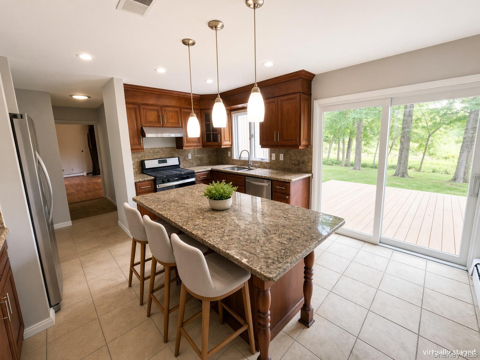 109 Pomona Road Property Photo 8