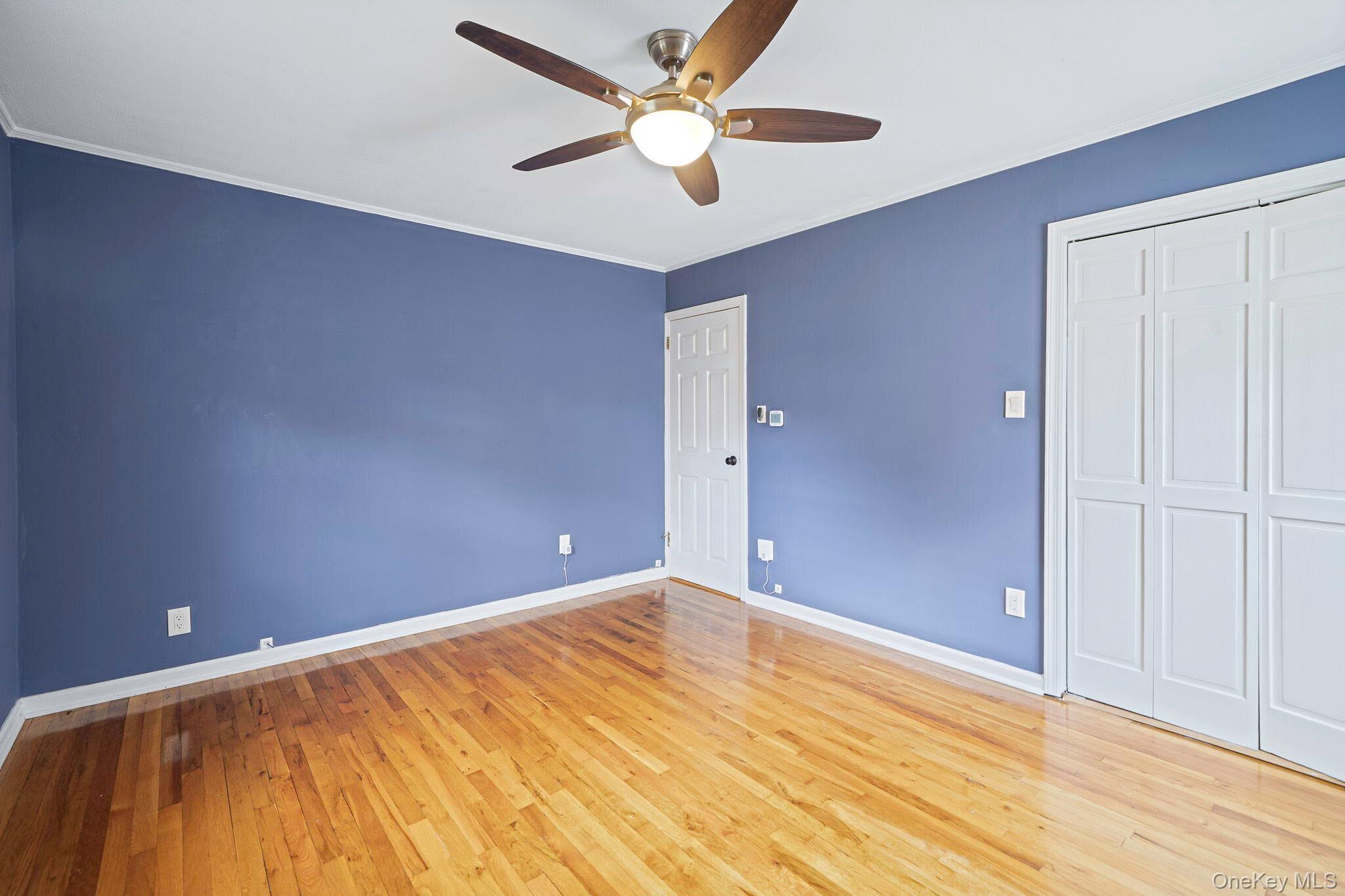 190 Albertson Place Property Photo 12