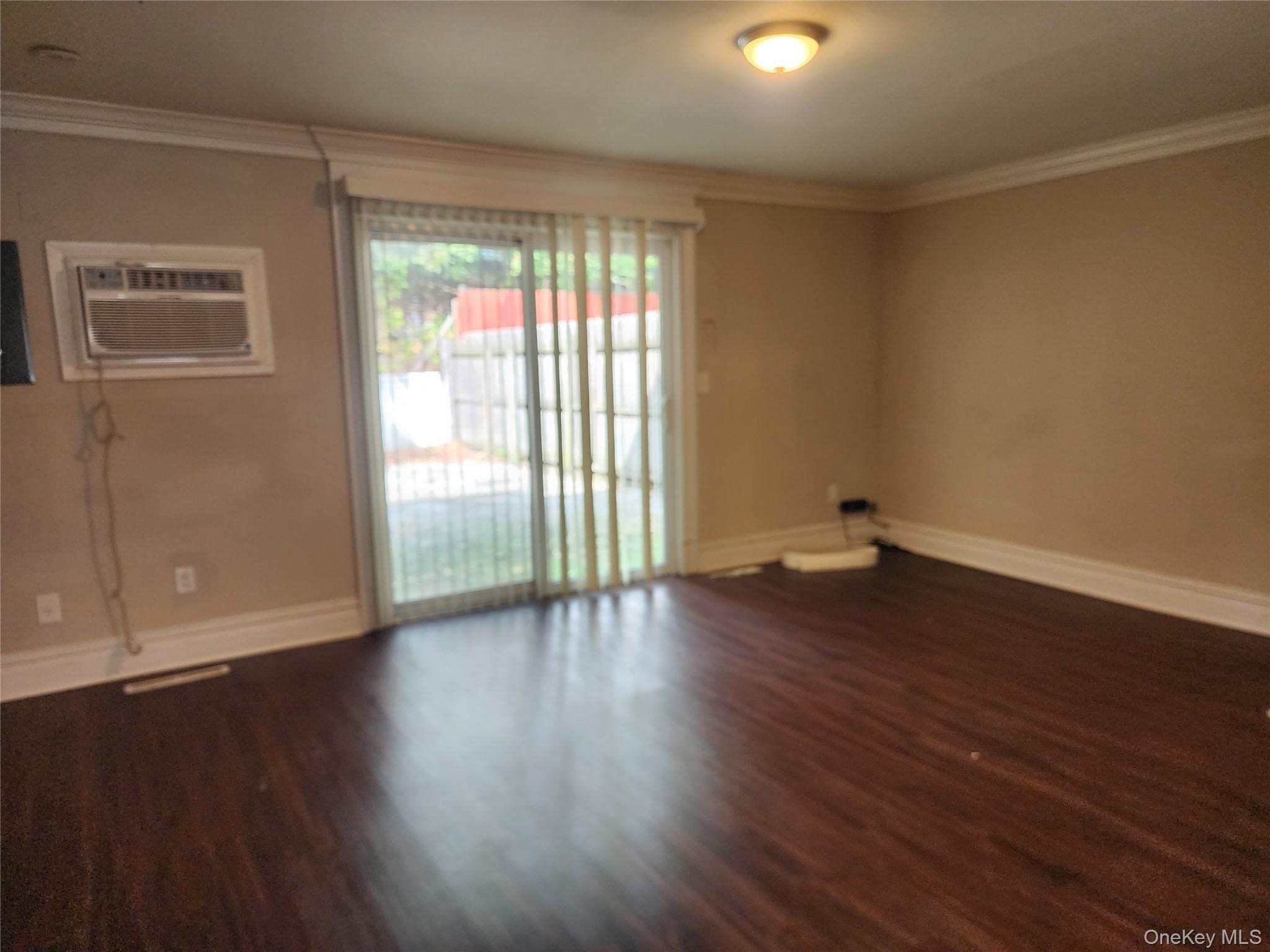 12 Roosevelt Drive Property Photo 8