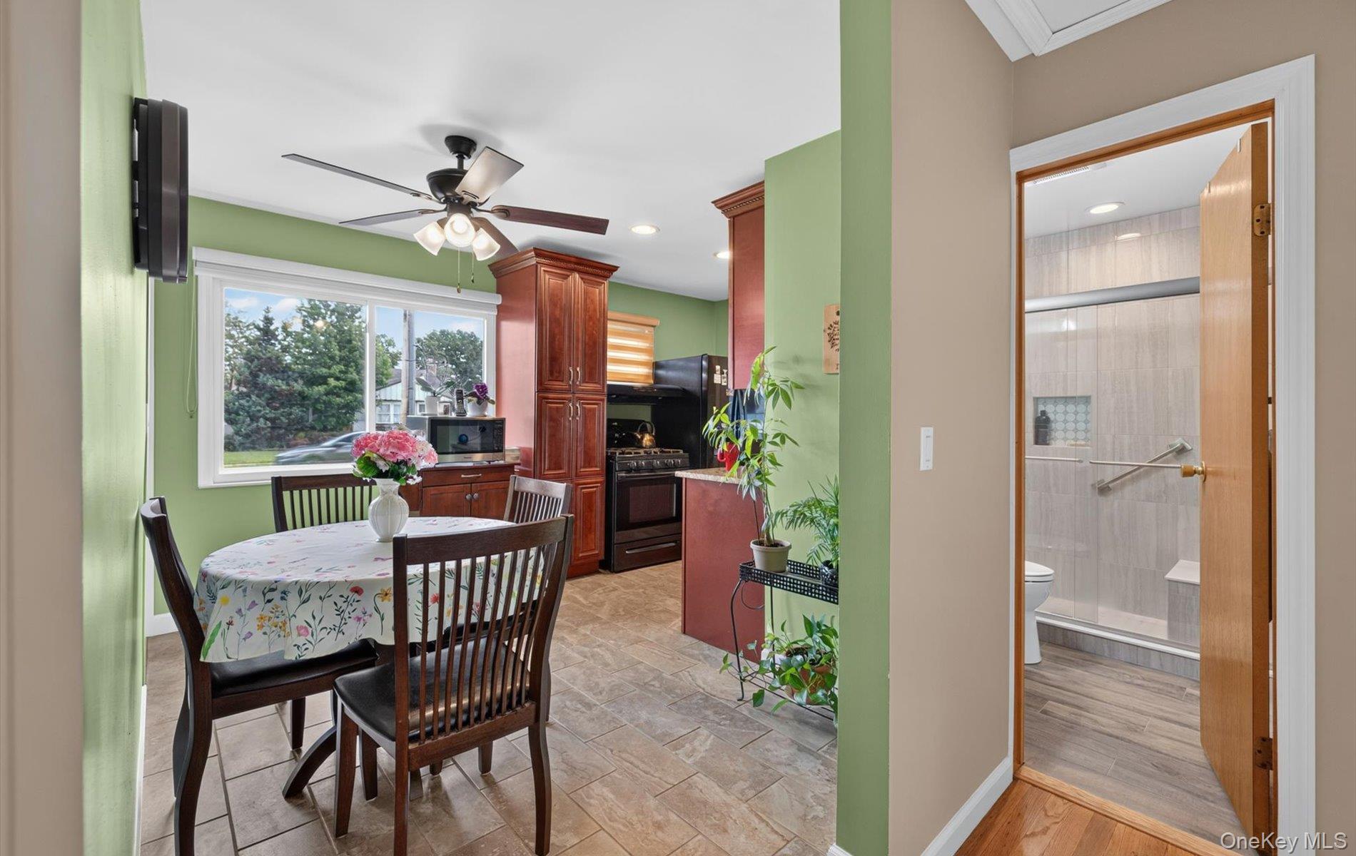 154 Park Lane Property Photo 7