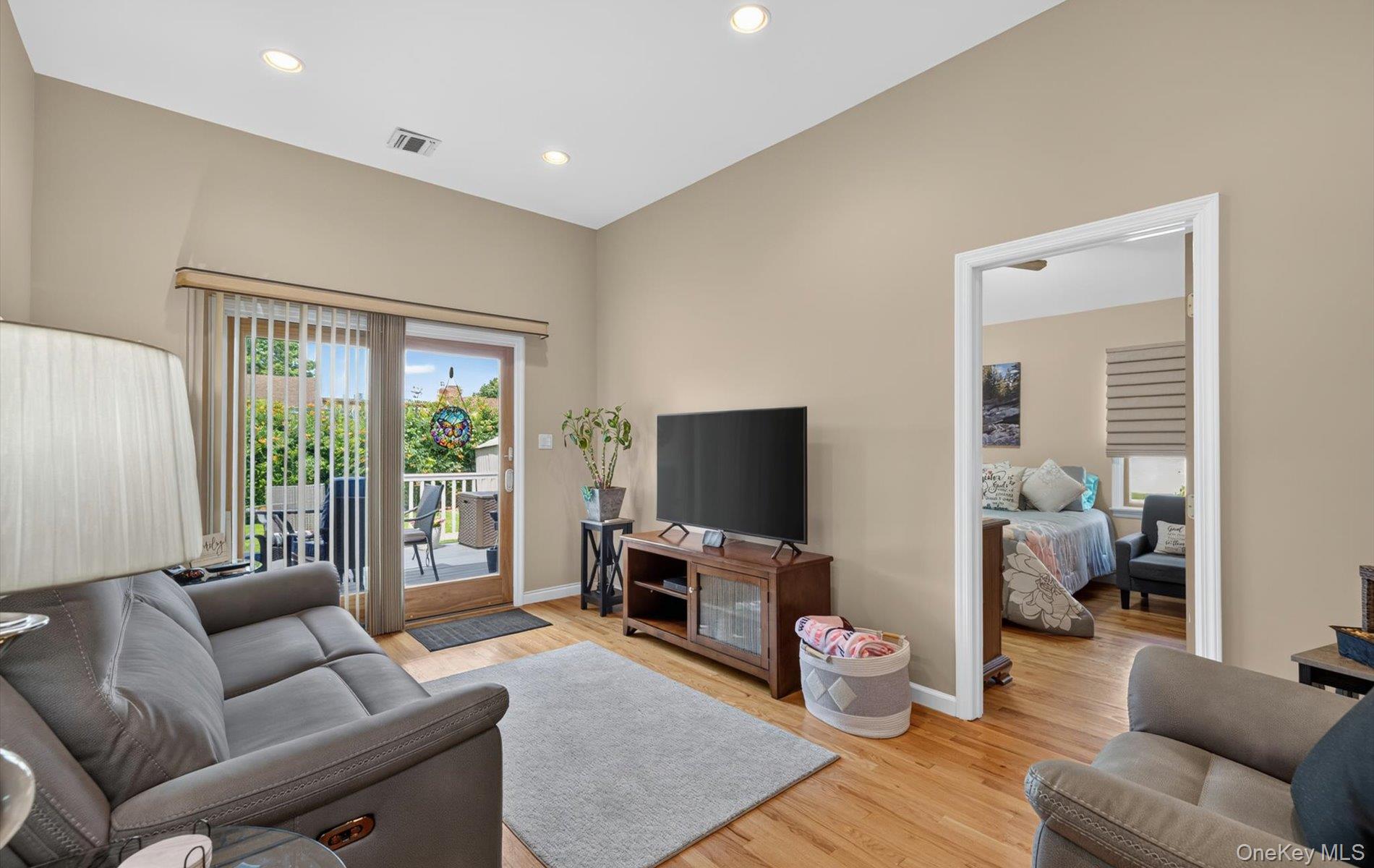 154 Park Lane Property Photo 10