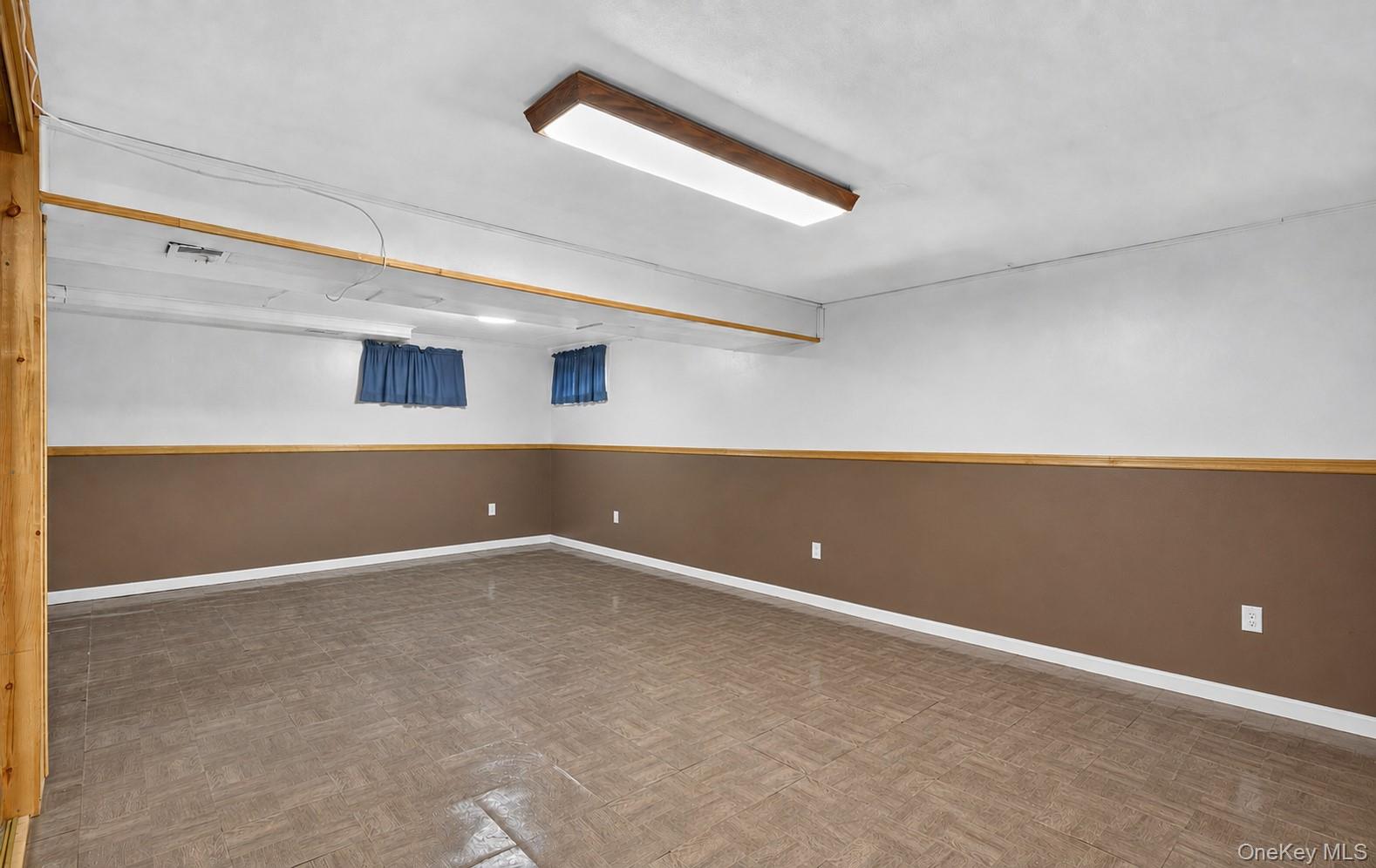 154 Park Lane Property Photo 23